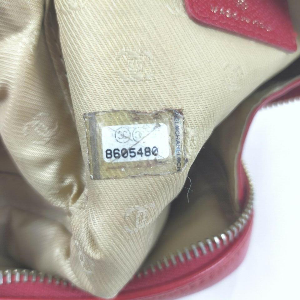 Chanel Red Leather Button Line Cosmetic Case Make Up Pouch 861592 In Good Condition In Dix hills, NY