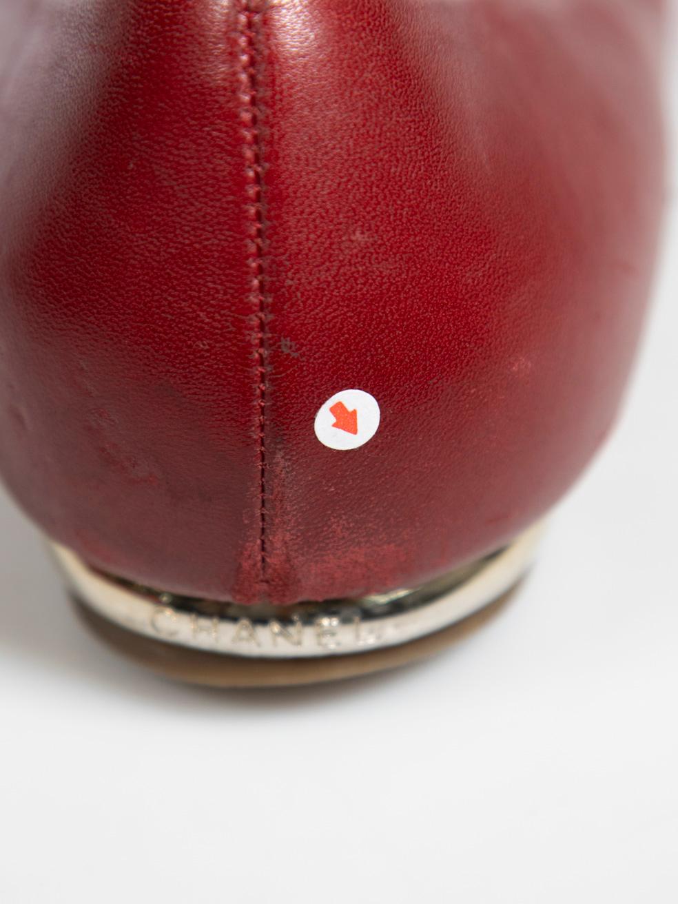 Chanel Rote Ballettschuhe aus Leder mit Zehenkappe Größe IT 38 im Angebot 4