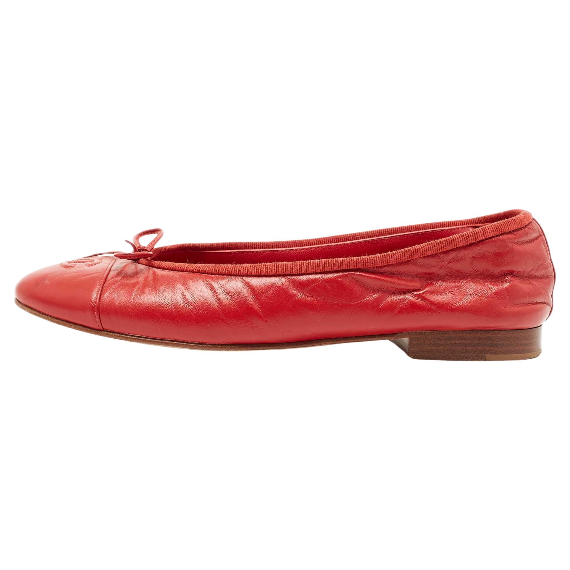 Chanel Red Leather CC Bow Ballet Flats Size 38.5 For Sale