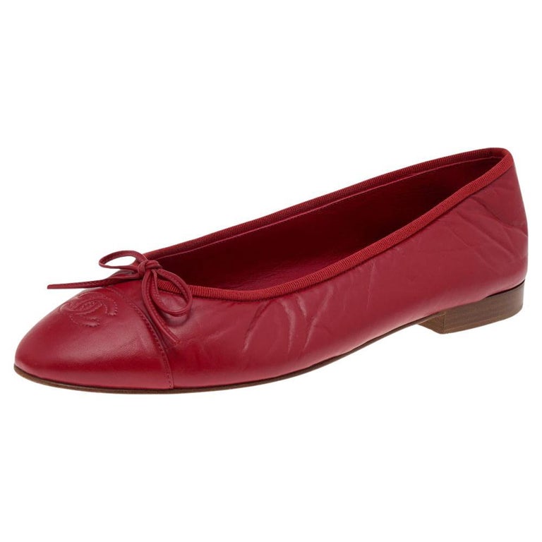 Chanel - Authenticated Ballet Flats - Leather Red Plain for Women, Very Good Condition