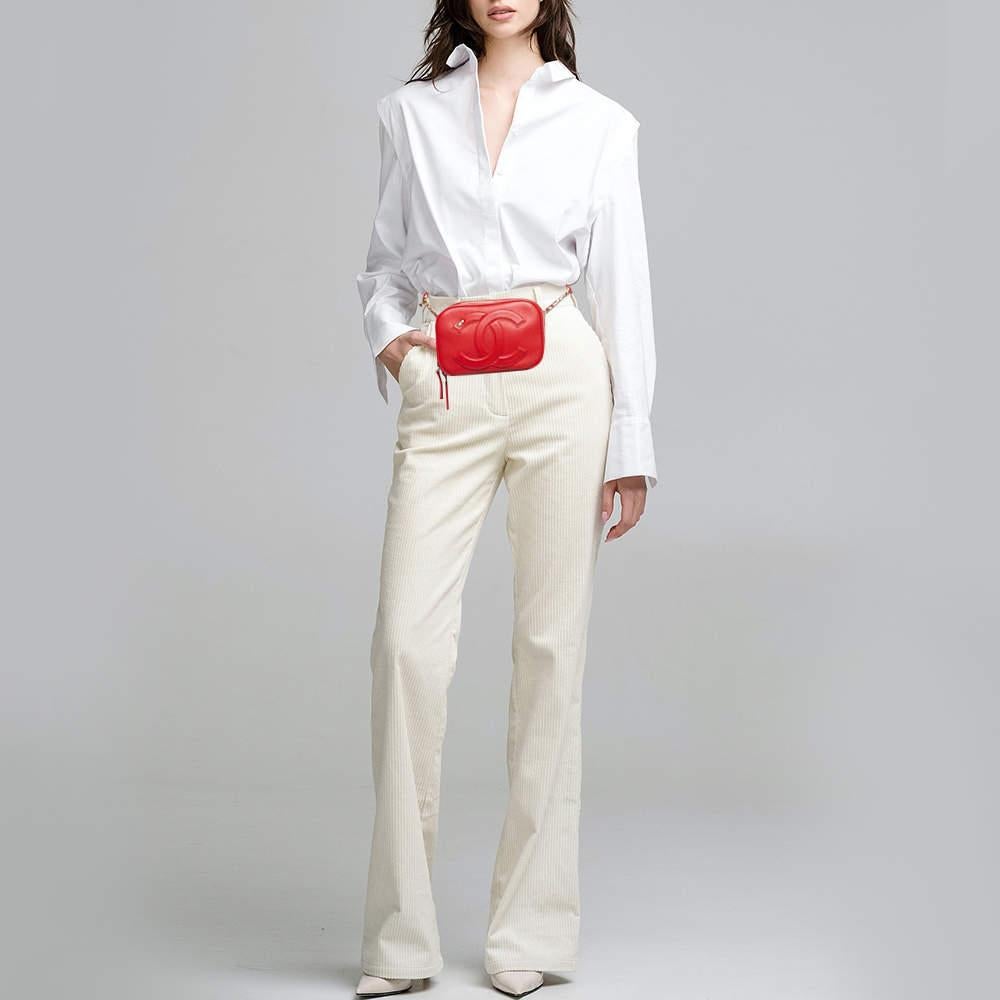 Chanel Red Leather CC Mania Waist Bag In Excellent Condition In Dubai, Al Qouz 2