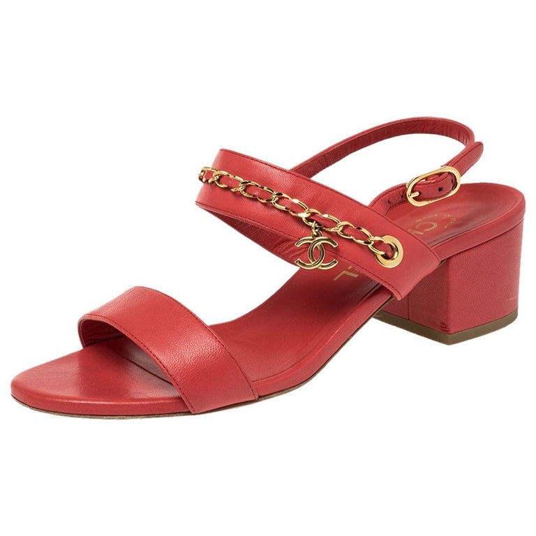 foredrag Advarsel Milliard Chanel Red Leather Chain Link Open Toe Ankle Strap Sandals Size 37.5 at  1stDibs
