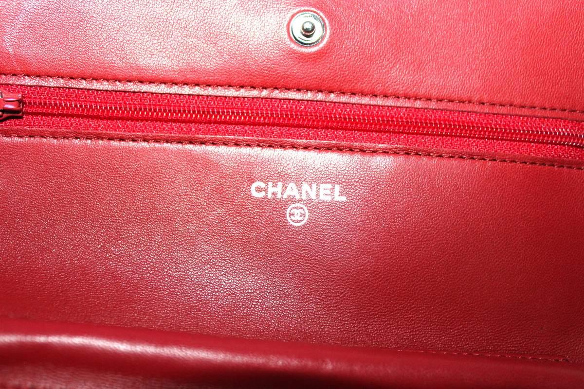 Chanel Red Leather Woc Bags In Excellent Condition In Torre Del Greco, IT