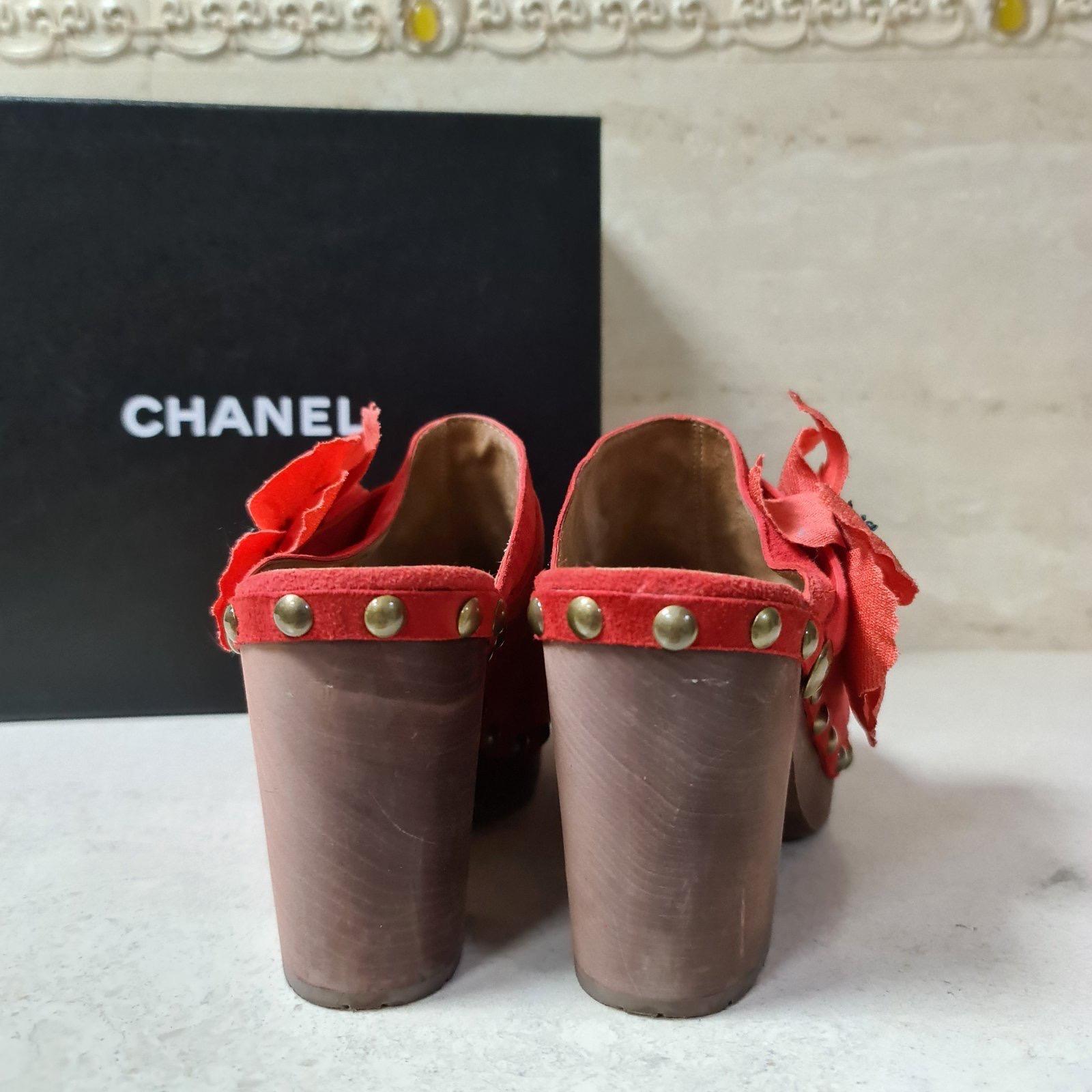 Chanel Red Linen 10P Runway  Flower Clog 4