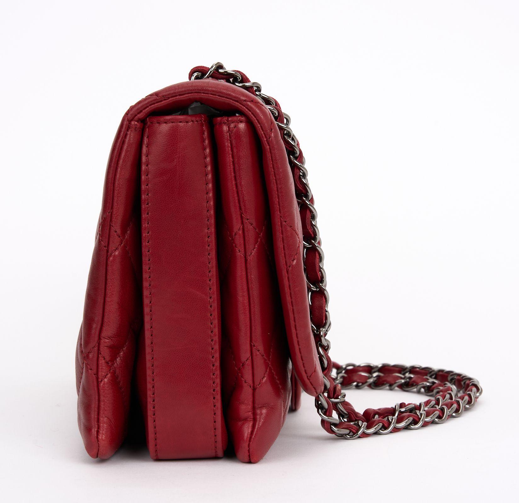 Brown Chanel Red Maxi Accordion Flap Bag For Sale