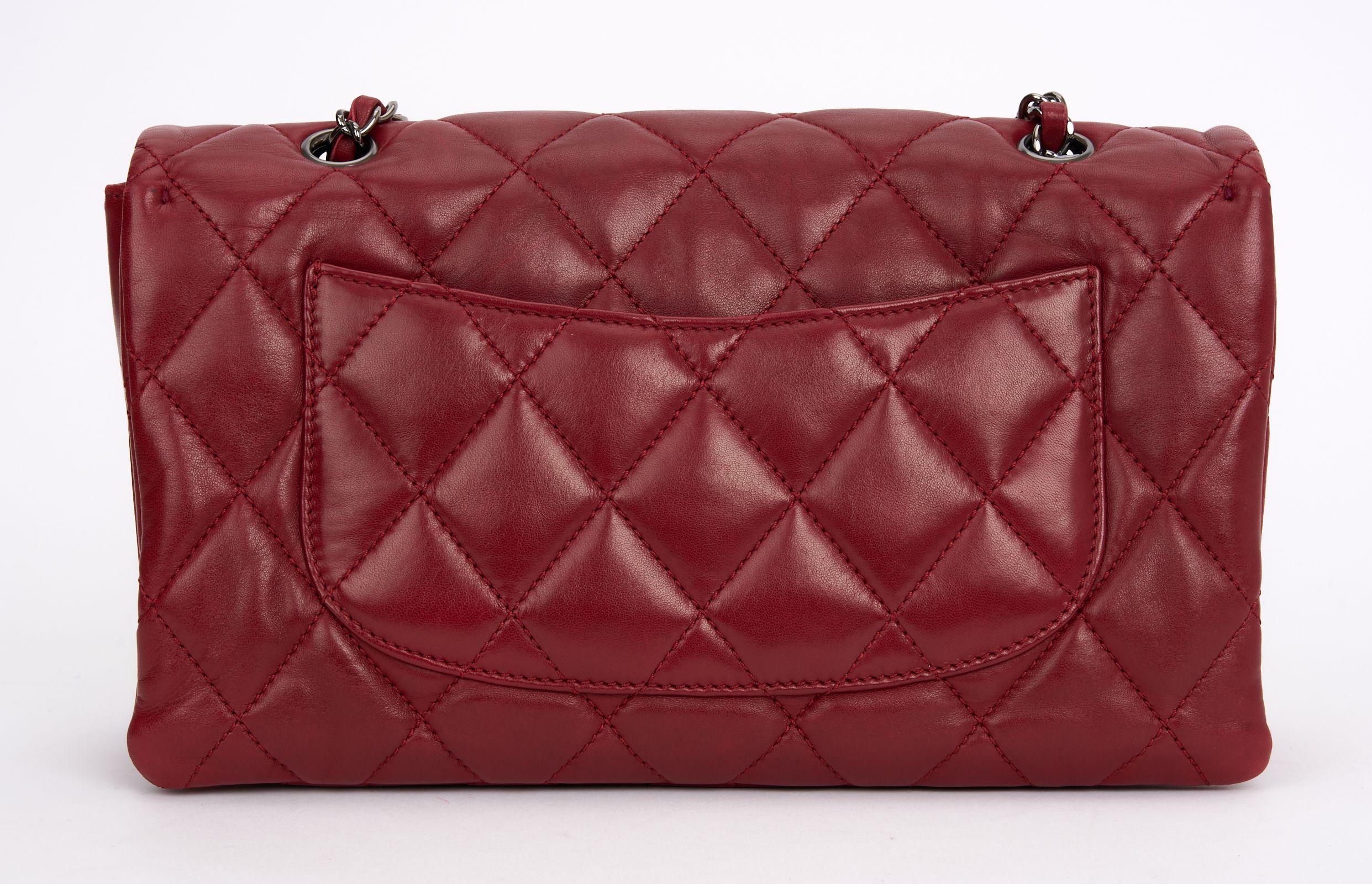 Chanel Red Maxi Accordion Flap Bag In Excellent Condition For Sale In West Hollywood, CA