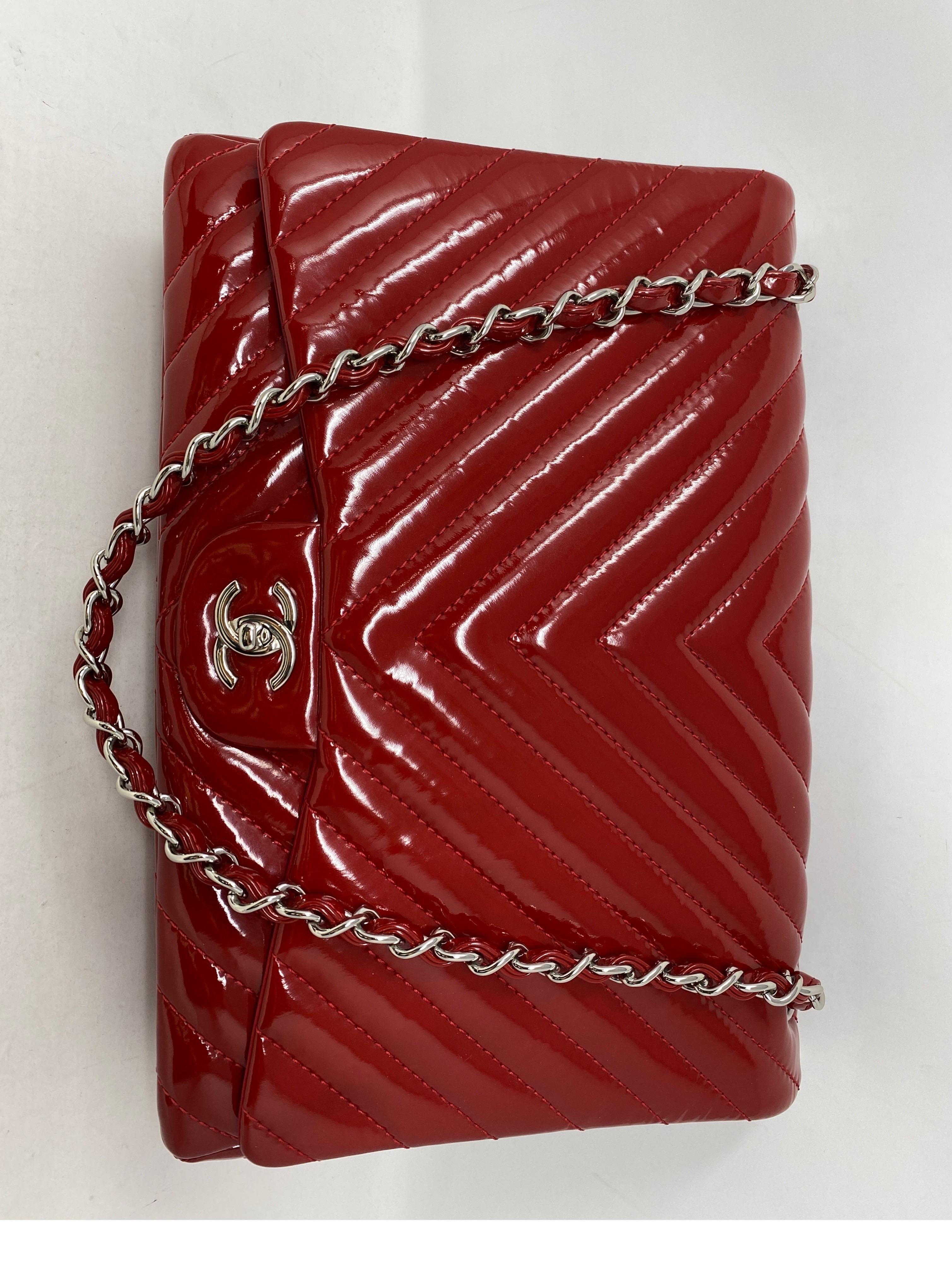 Chanel Rote Maxi-Chevron-Lackledertasche 12