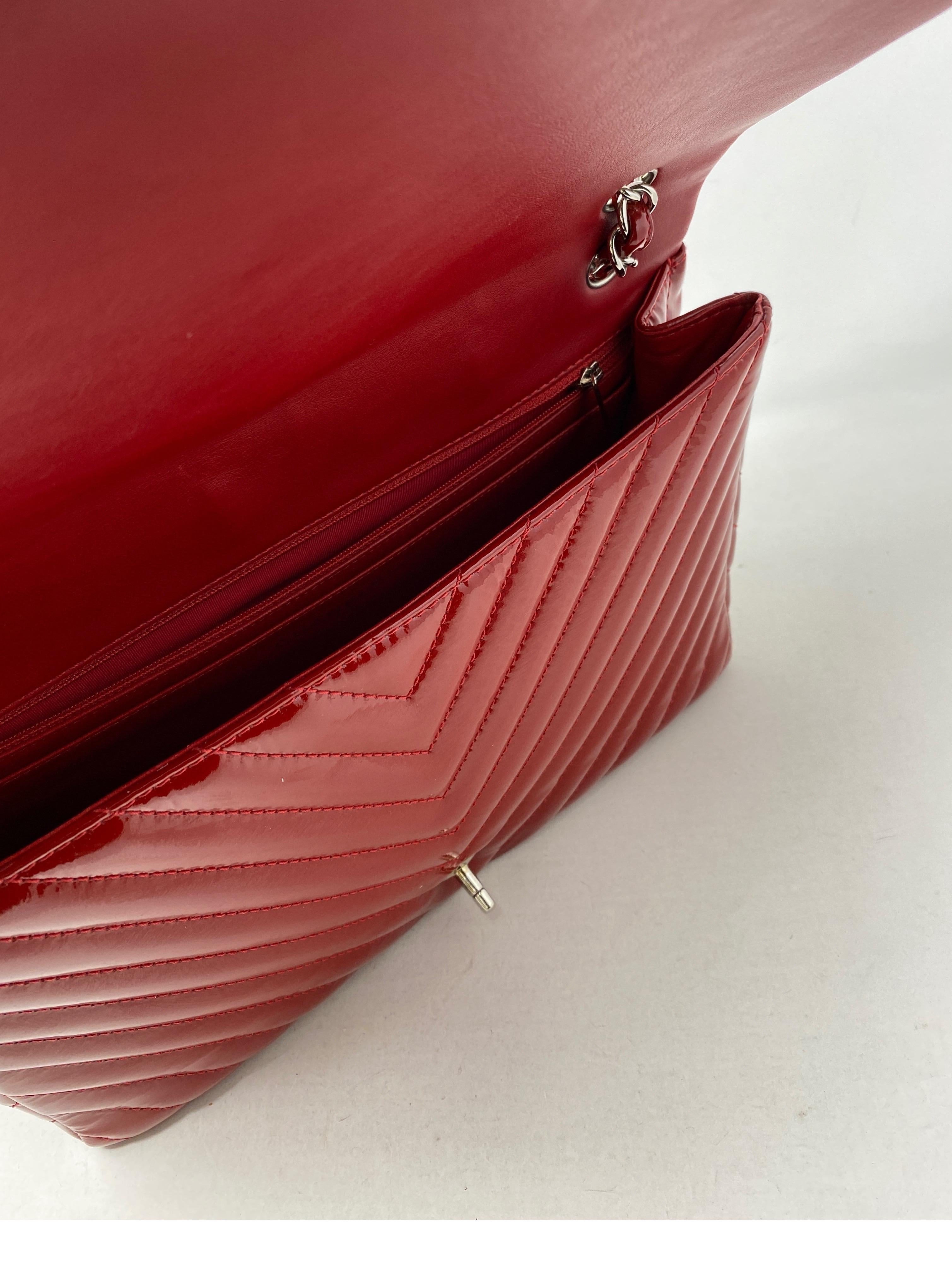 Chanel Rote Maxi-Chevron-Lackledertasche 4