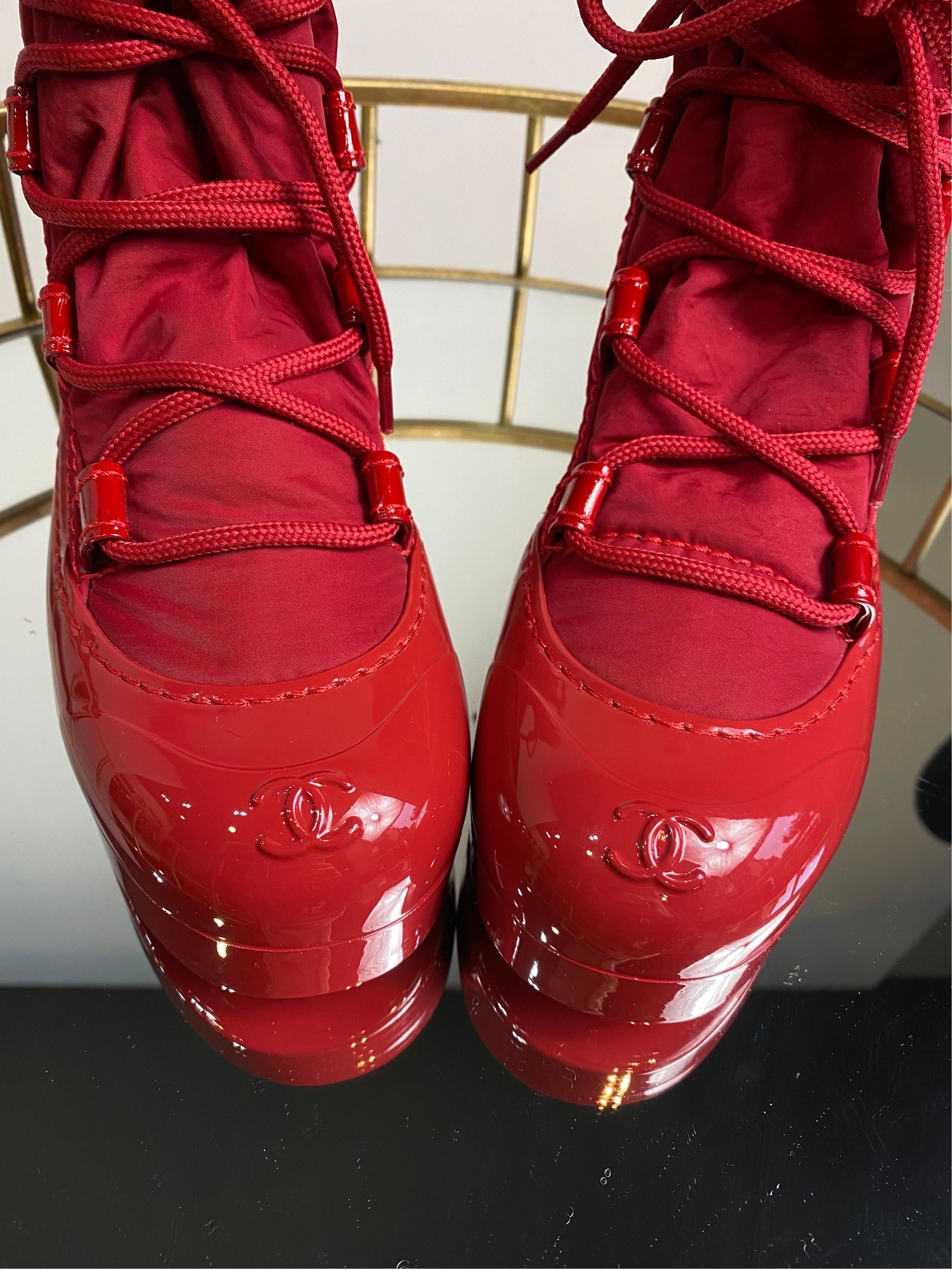 Chanel red nylon and patent leather sportive ankle boots.
 For Sale 1