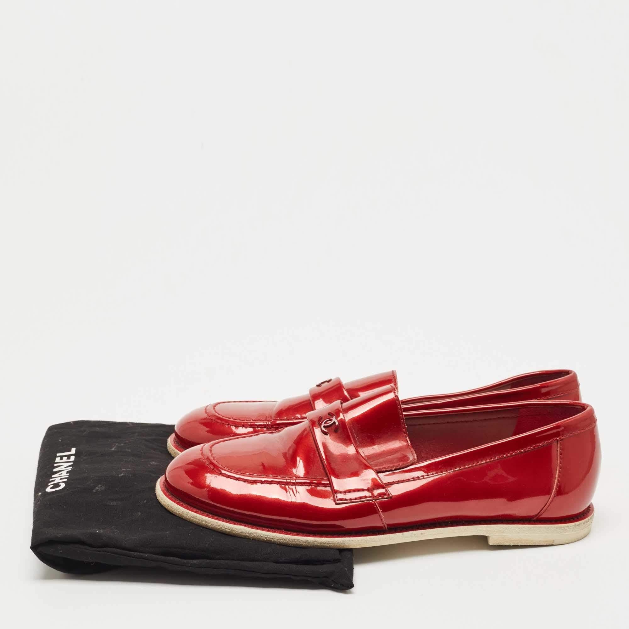 Chanel Red Patent Leather CC Loafers Size 37.5 4