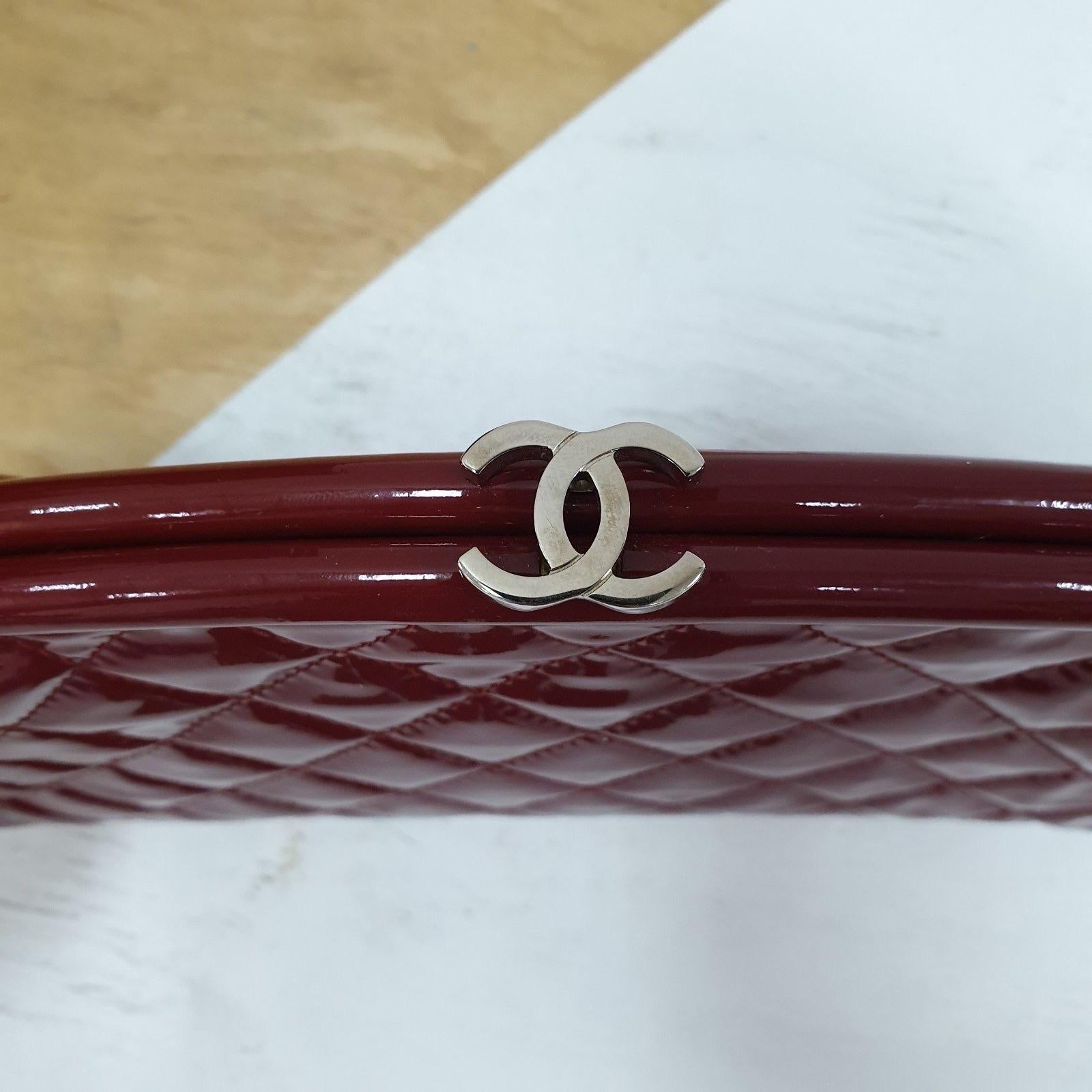 Women's CHANEL Red Patent Leather Quilted  CC Closure Purse Clutch 