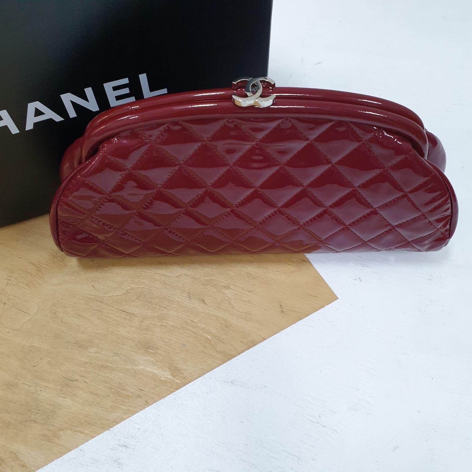 CHANEL Red Patent Leather Quilted  CC Closure Purse Clutch  5