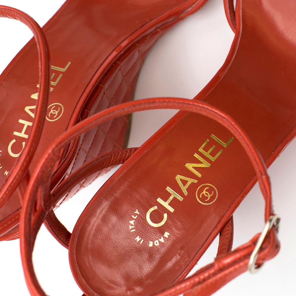 Chanel Red Patent Leather Quilted Wedge Sandals SIZE 40 1