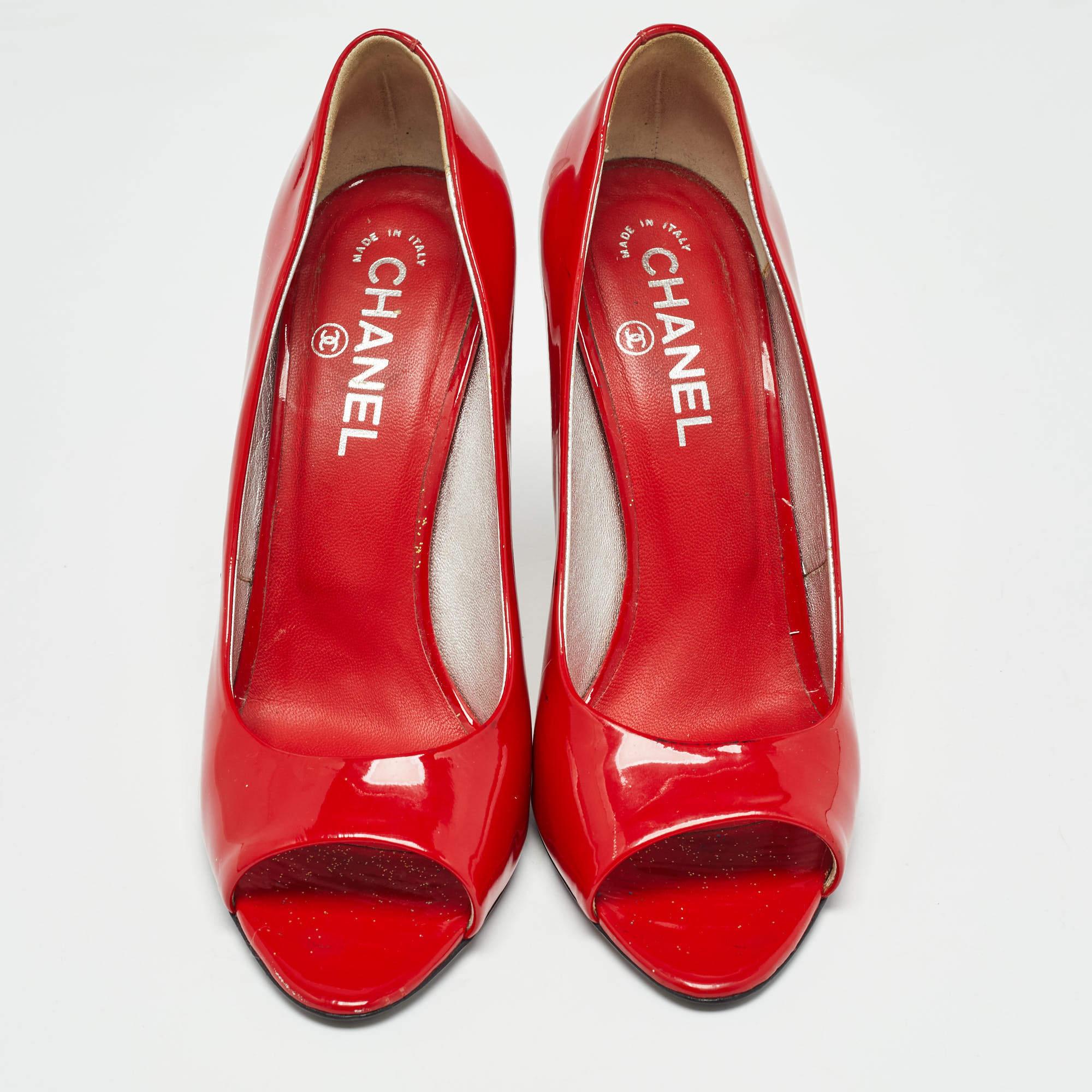 Chanel Red Patent Peep Toe Pumps Size40 In Good Condition In Dubai, Al Qouz 2