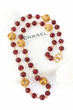 Chanel red pearl necklace 1990s