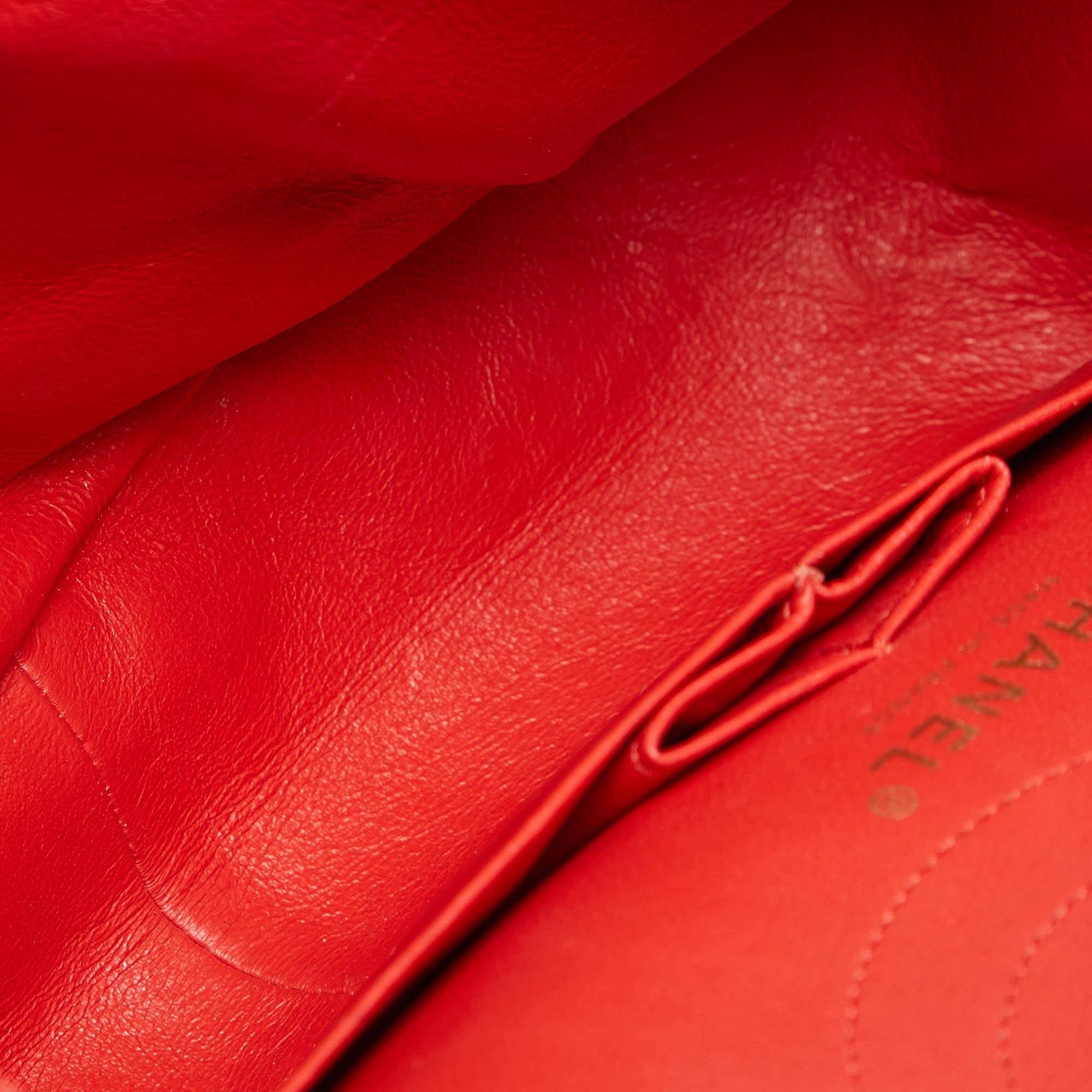 Chanel Rotes Puzzle Lackleder Classic 226 Reissue 2.55 Überschlagtasche im Angebot 1
