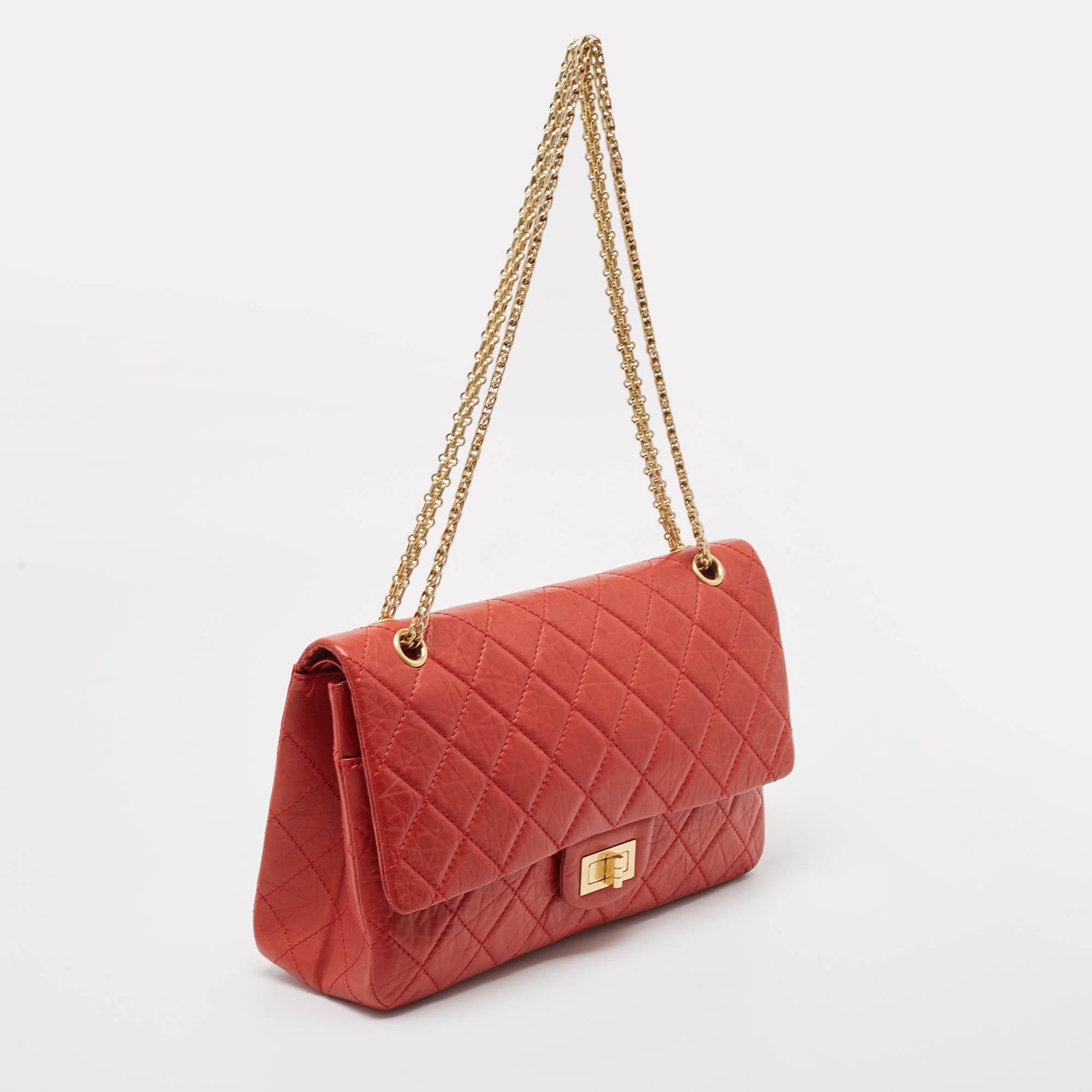Chanel Red Quilted Aged Leather Reissue 2.55 Classic 227 Flap Bag In Good Condition In Dubai, Al Qouz 2