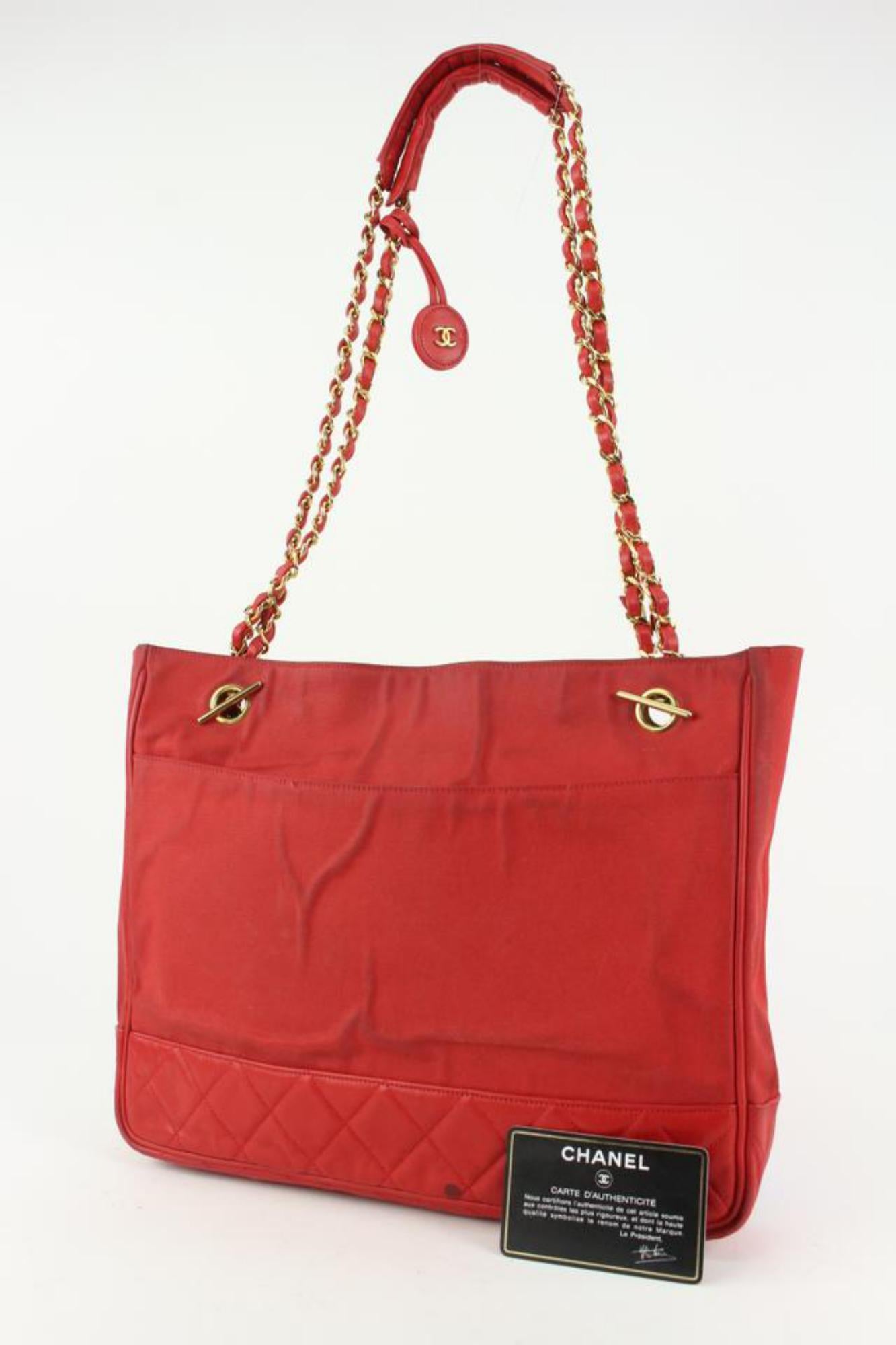 Chanel Red Quilted Canvas x Lambskin Gold Chain Tote Bag 16cc1029 For Sale 7