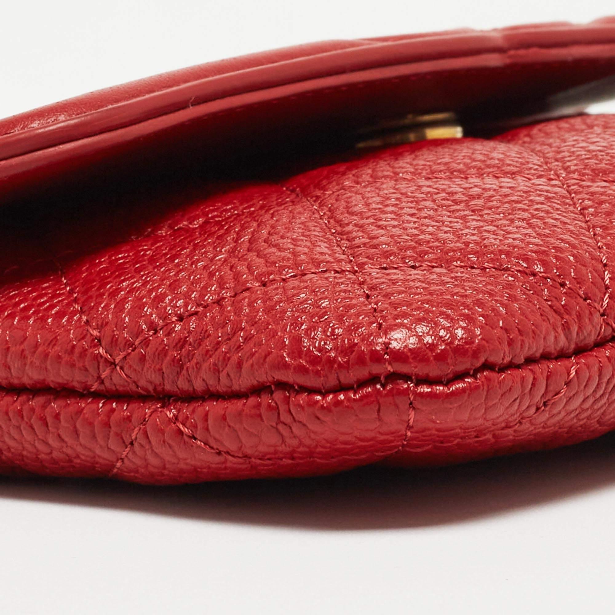 Chanel Red Quilted Caviar Leather Filigree Wallet For Sale 2