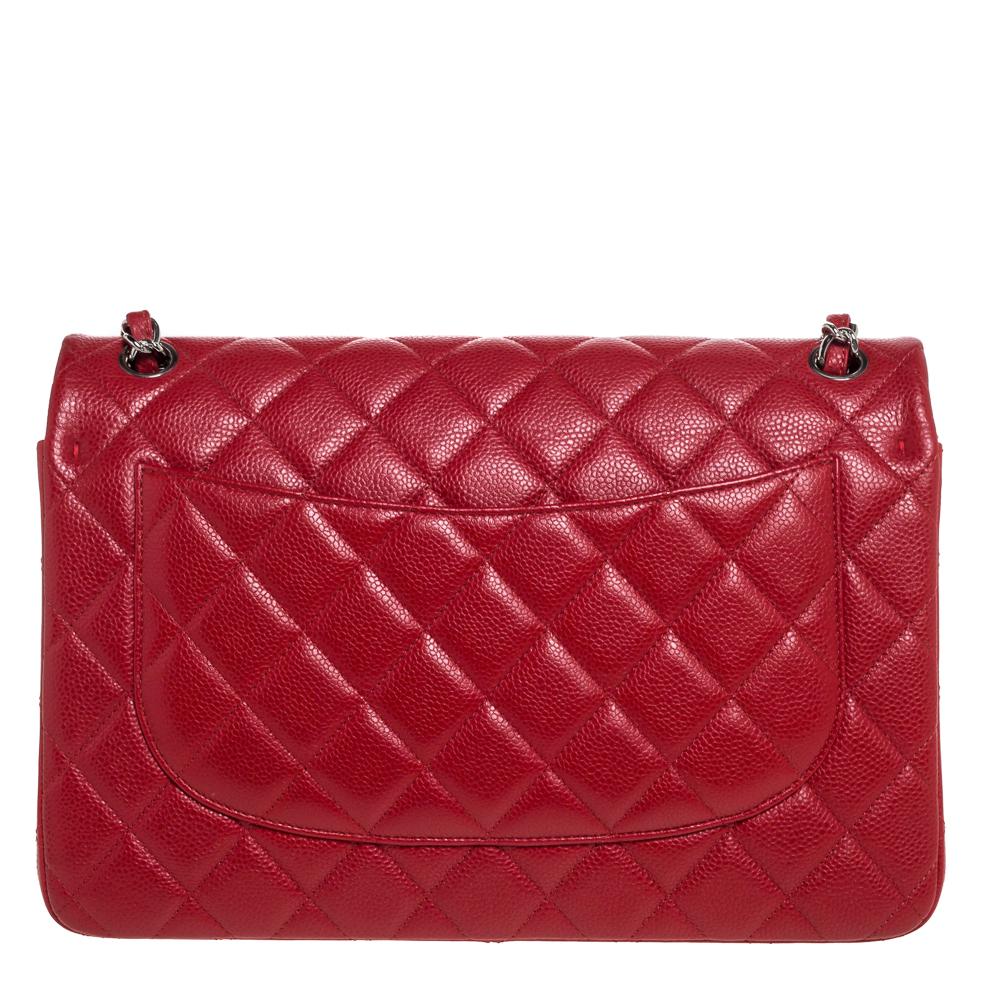 We are in utter awe of this flap bag from Chanel as it is appealing in a surreal way. Exquisitely crafted from caviar leather in their quilt design, it bears their signature label on the leather interior and the iconic CC turn-lock on the flap. The