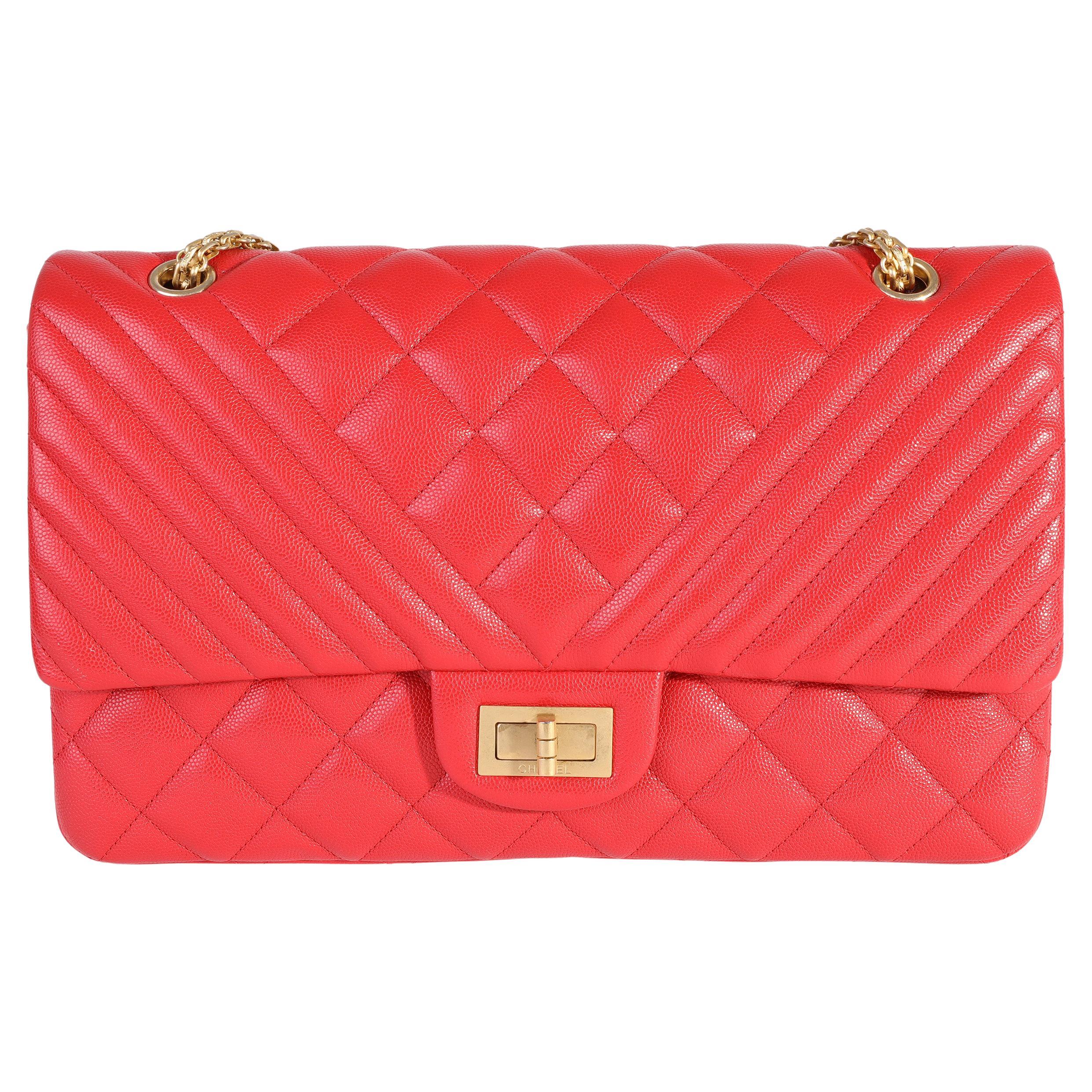 Chanel - Sac à double rabat rouge matelassé Caviar réédition 2.55 227