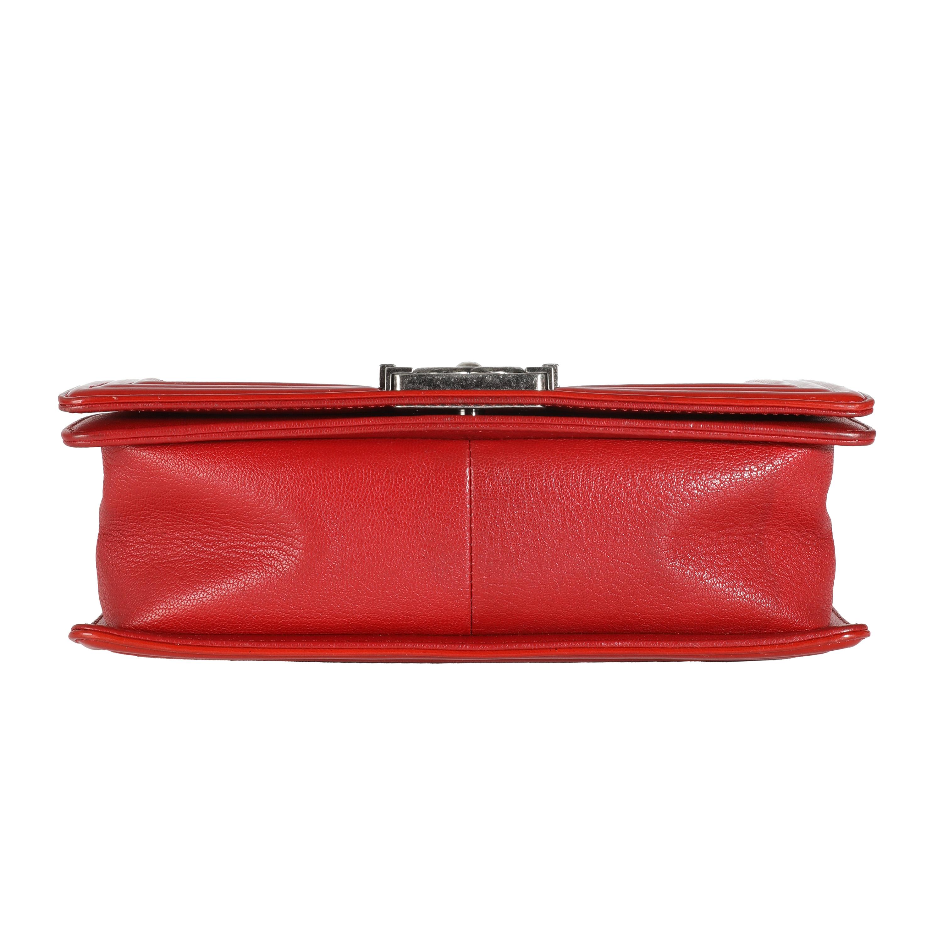 Women's or Men's Chanel Red Quilted Goatskin Medium Boy Bag For Sale