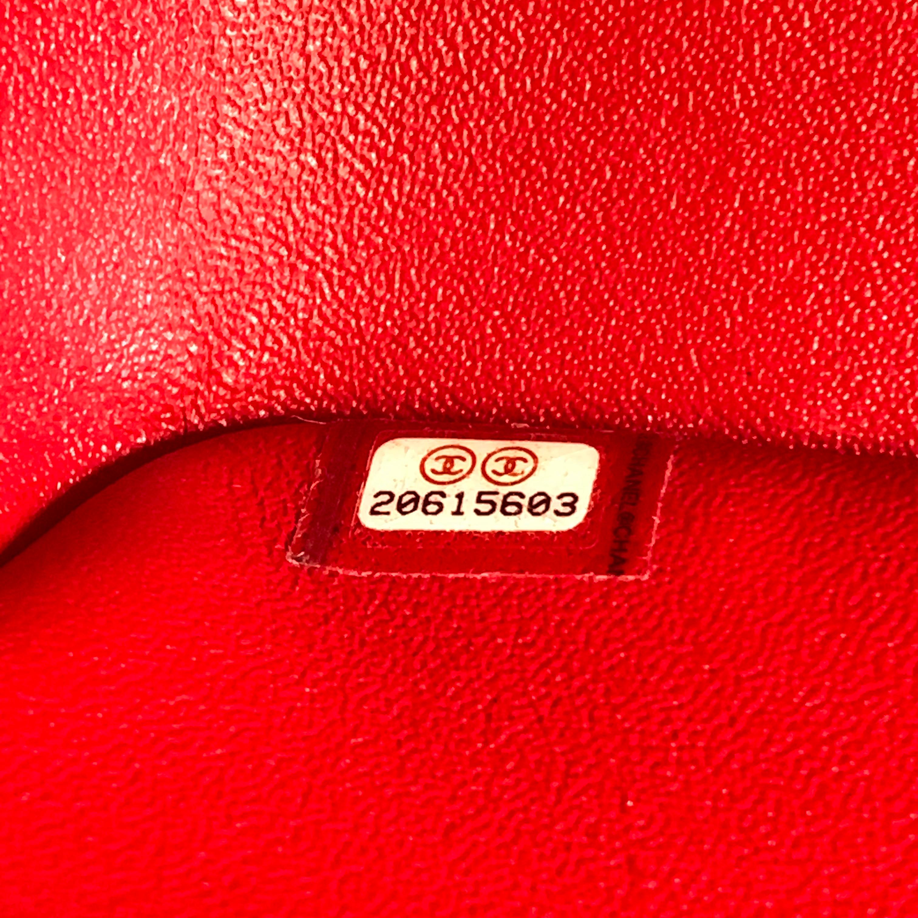 Chanel Rote gesteppte Jumbo Timeless Classic Umhängetasche 30 cm 3