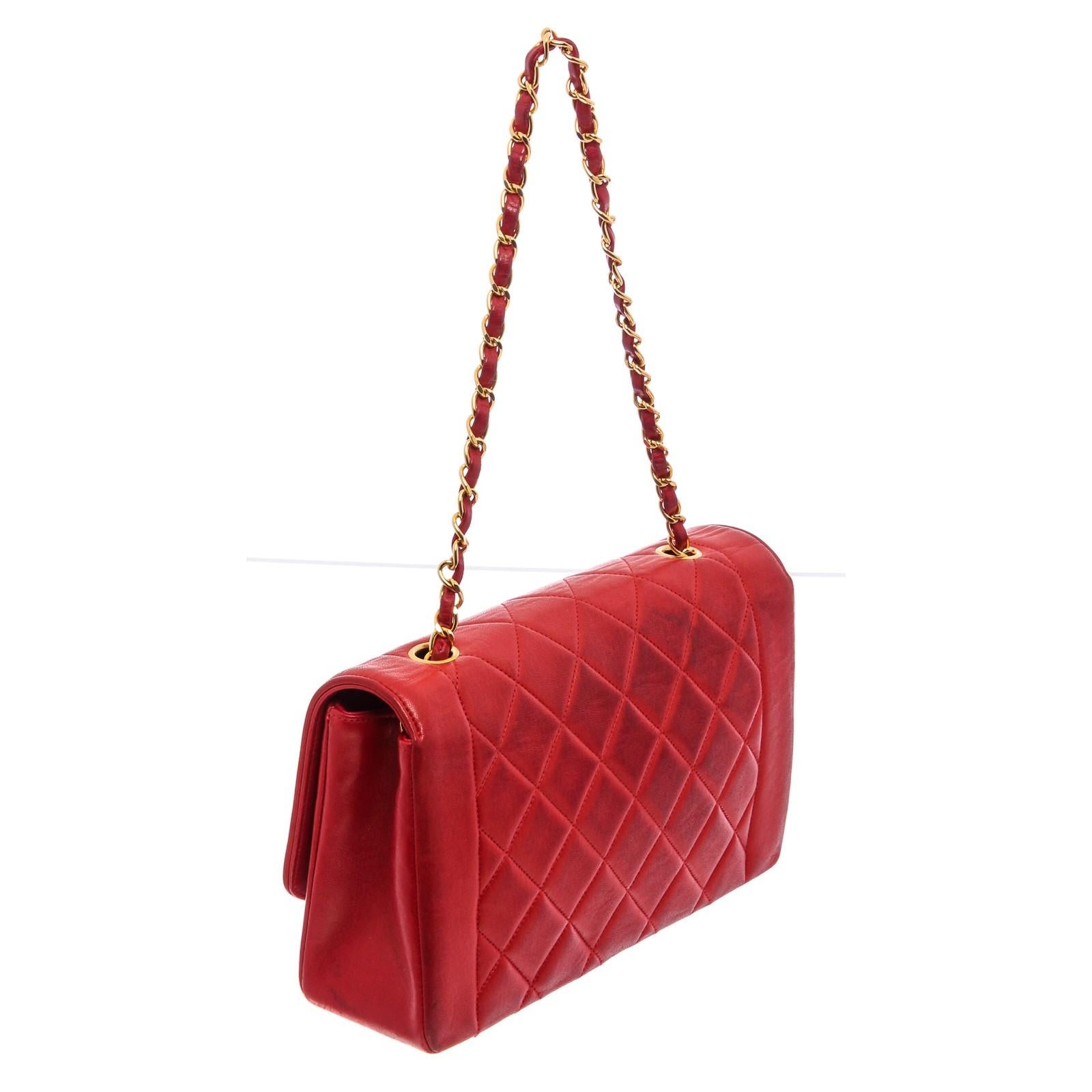 Chanel Red Quilted Lambskin Leather Diana Flap Shoulder Bag In Fair Condition In Irvine, CA