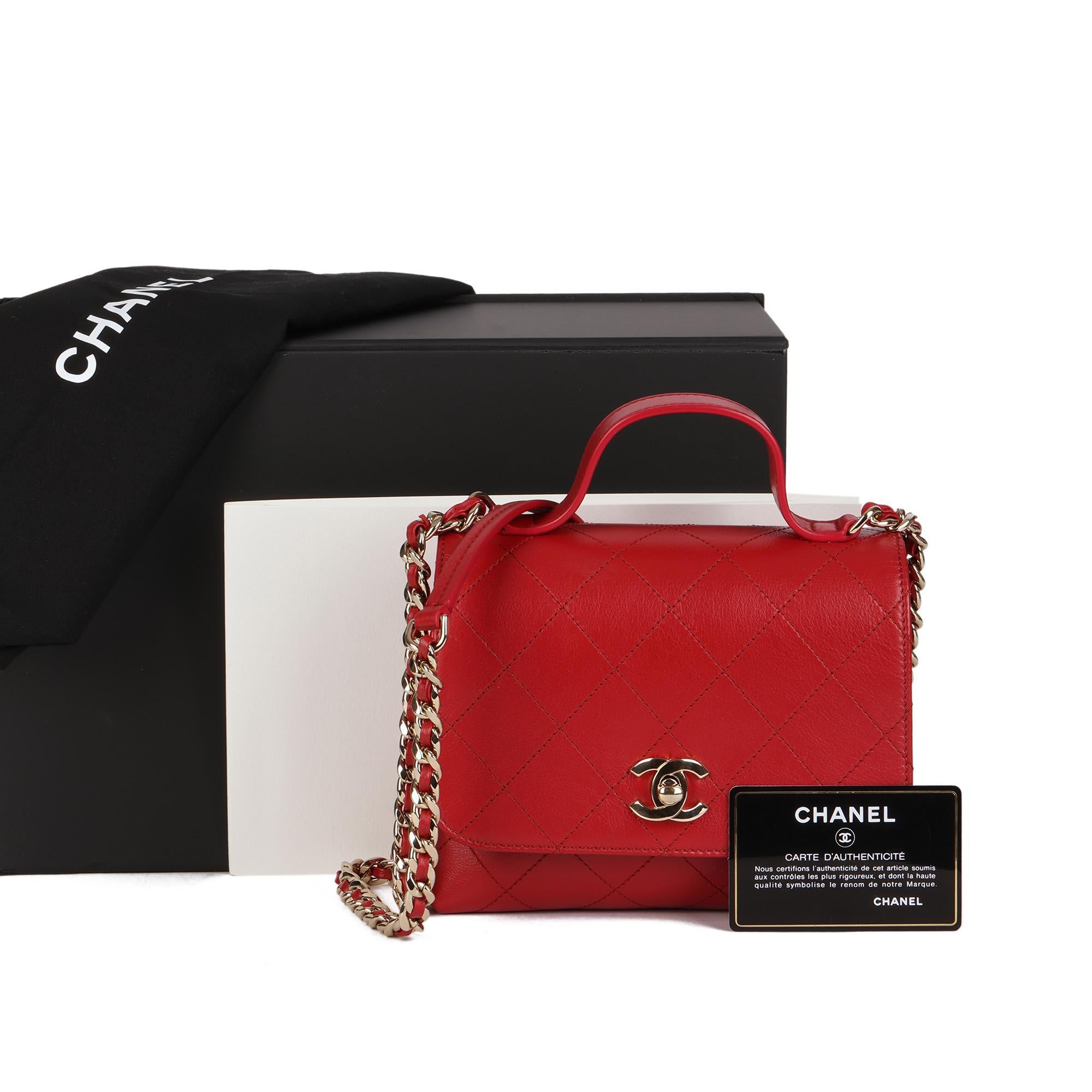 CHANEL Rote Mini Classic Top Handle Flap Bag aus gestepptem Lammfell im Angebot 6