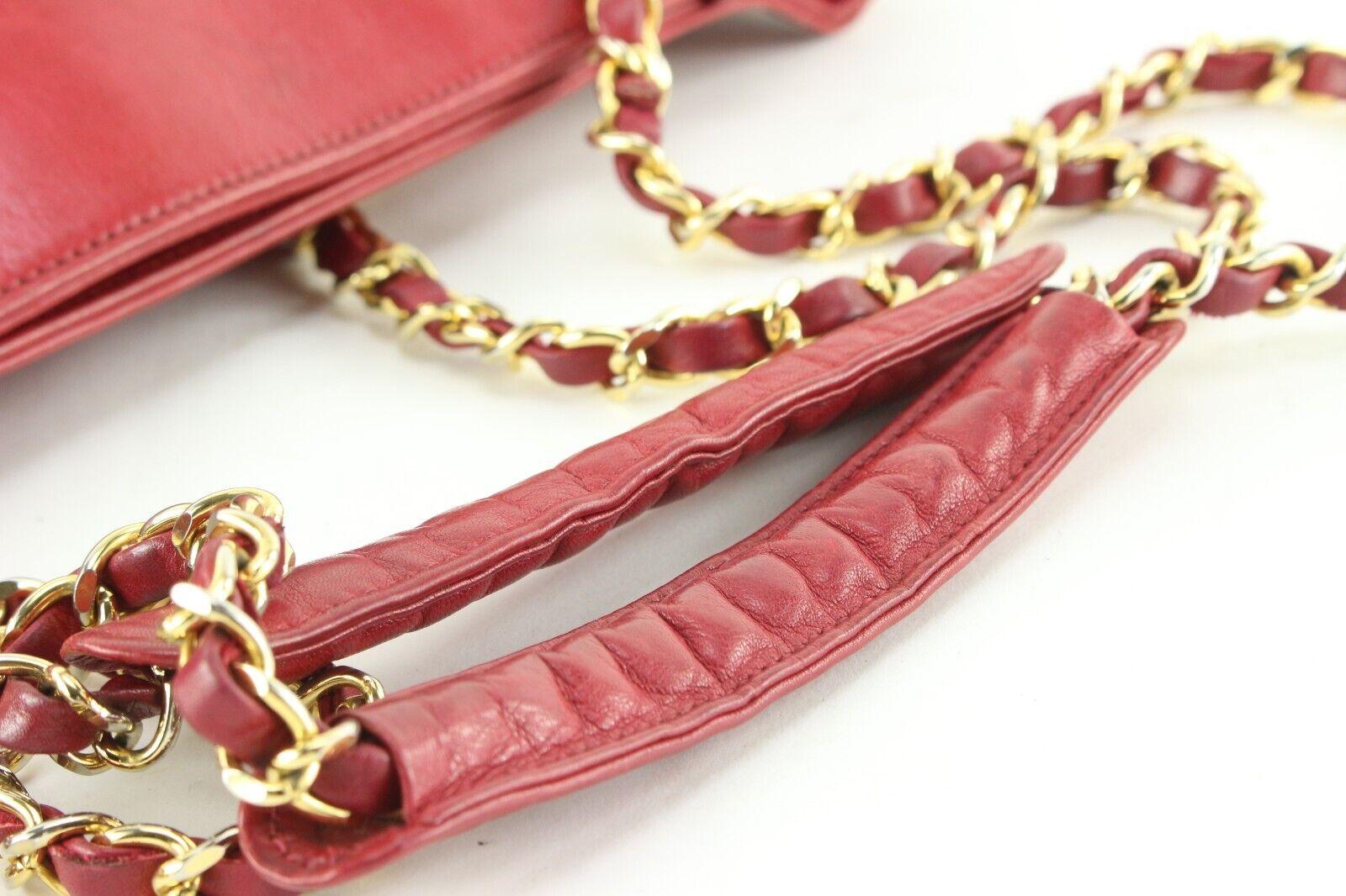 Chanel Red Quilted Lambskin Shopper Chain Tote GHW 3CAS0419 In Good Condition For Sale In Dix hills, NY
