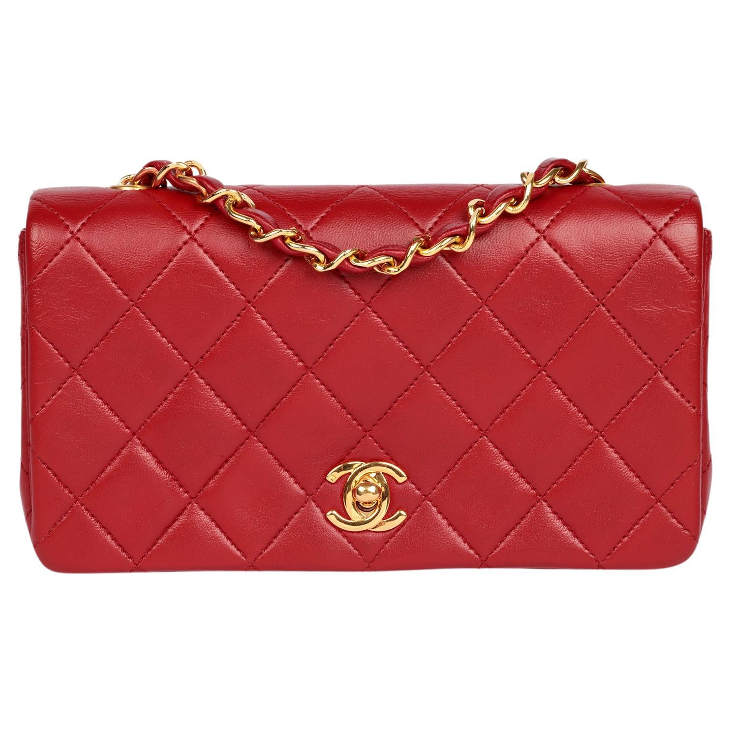 Chanel Mini bolso acolchado rojo de piel de cordero Vintage rectangular con solapa completa