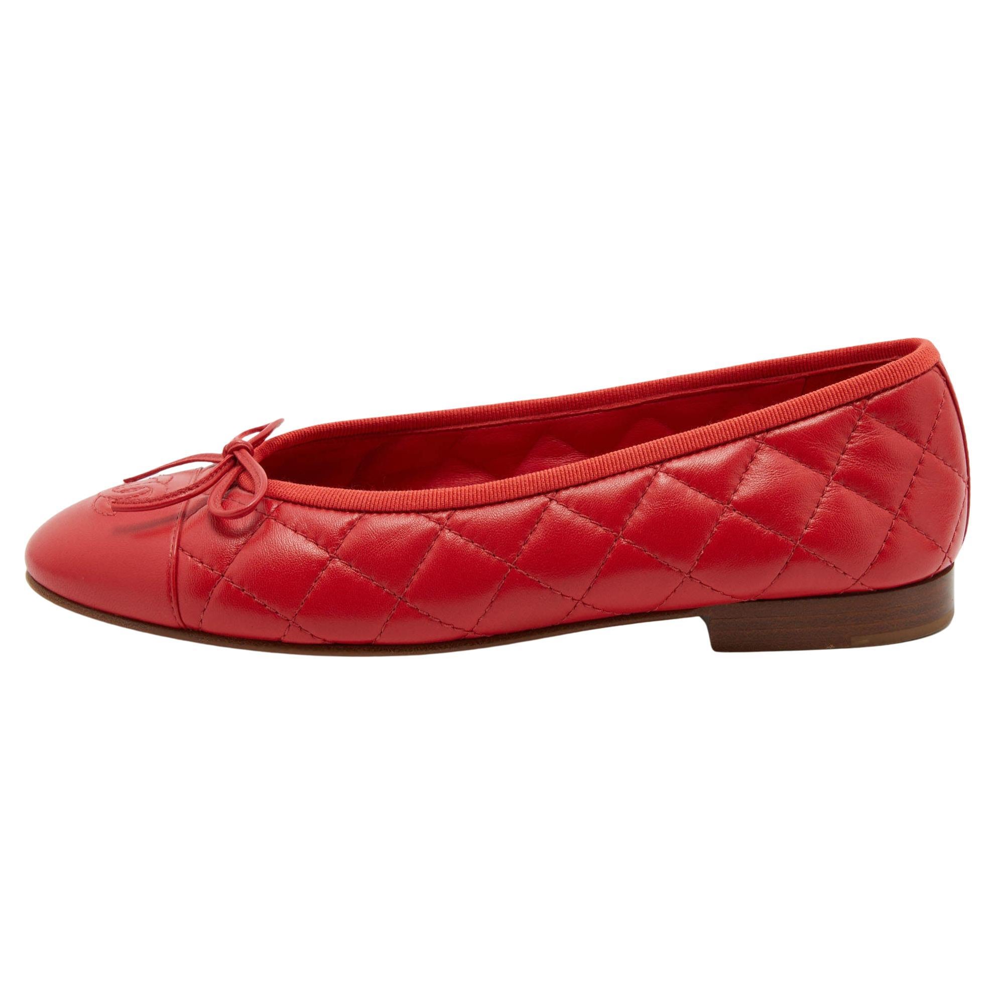 Chanel Red Quilted Leather CC Bow Cap Toe Ballet Flats Size 37