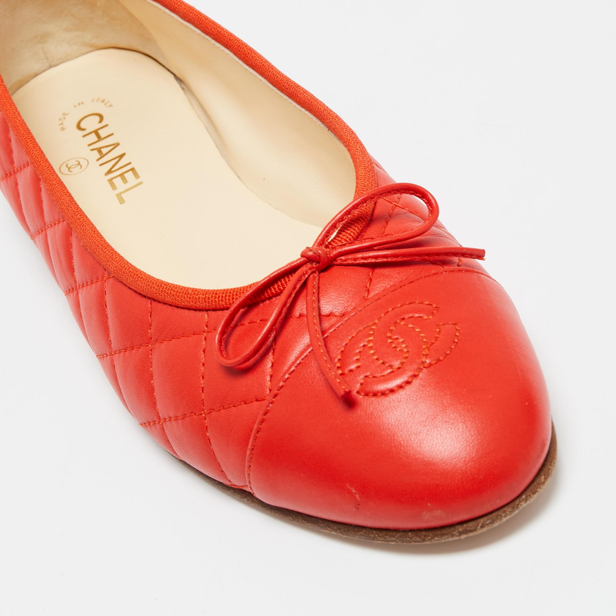 Women's Chanel Red Quilted Leather CC Bow Cap Toe Ballet Flats Size 42