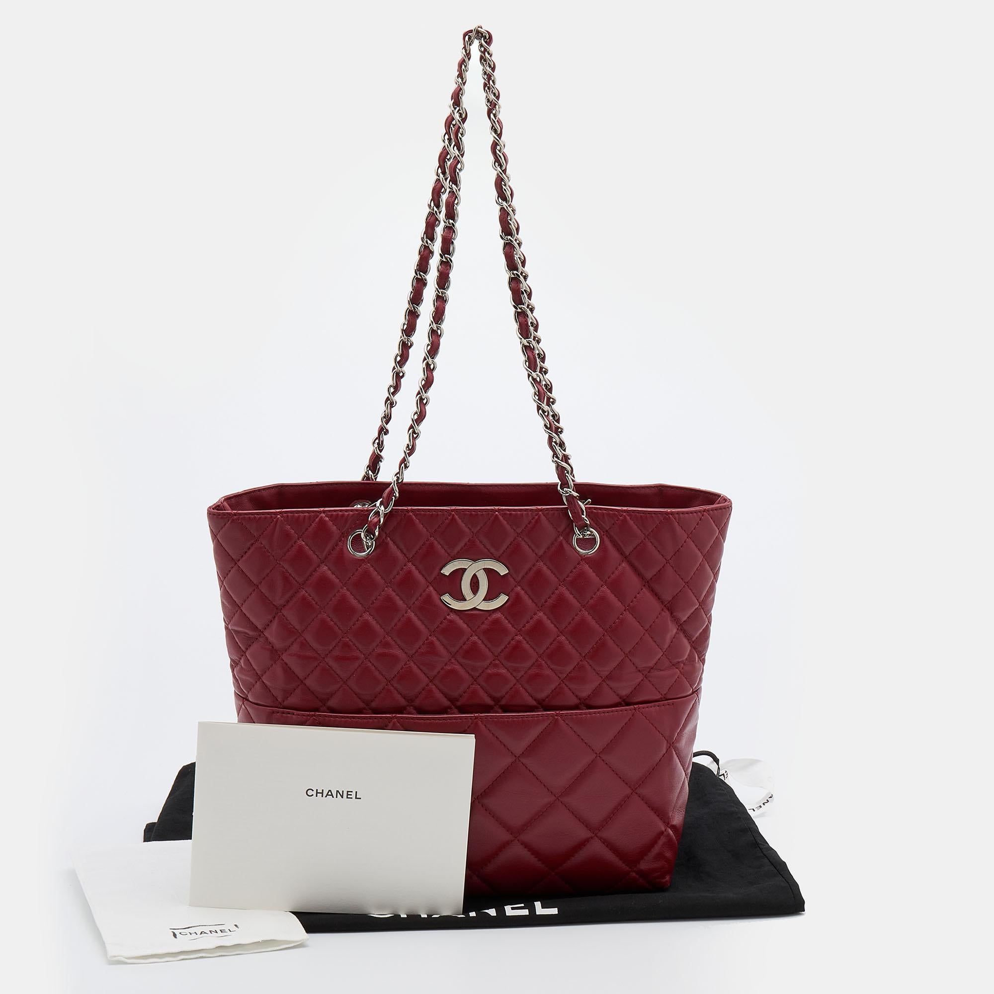 Chanel Red Quilted Leather In-The-Business North South Bag 5