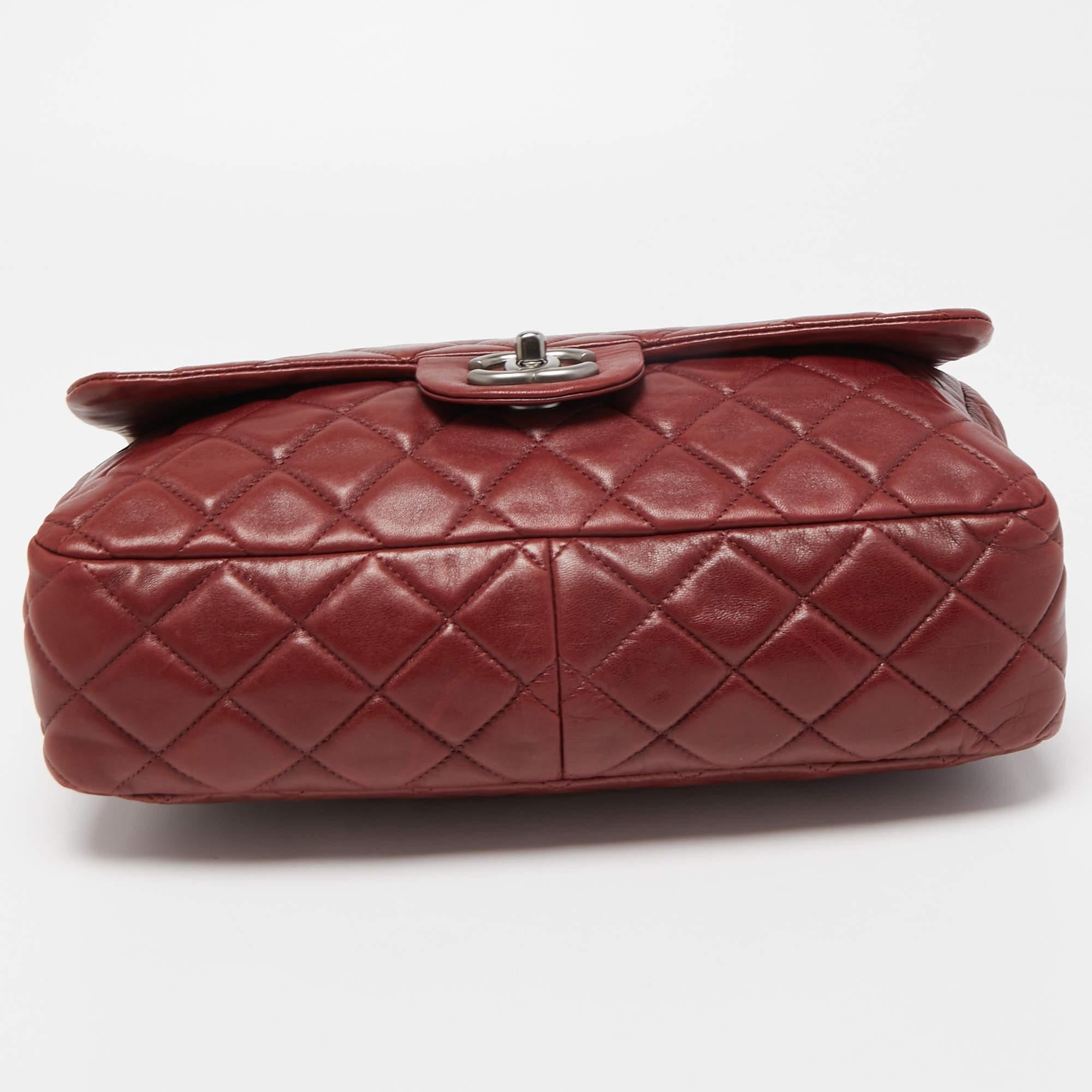 Women's Chanel Red Quilted Leather Jumbo Classic Single Flap Bag For Sale