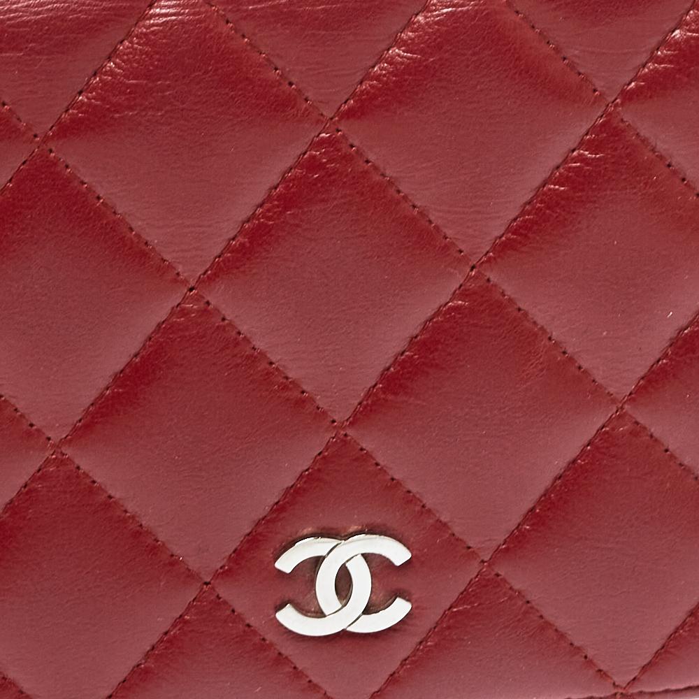 Chanel Rotes gestepptes Leder L Yen Continental Geldbörse 5