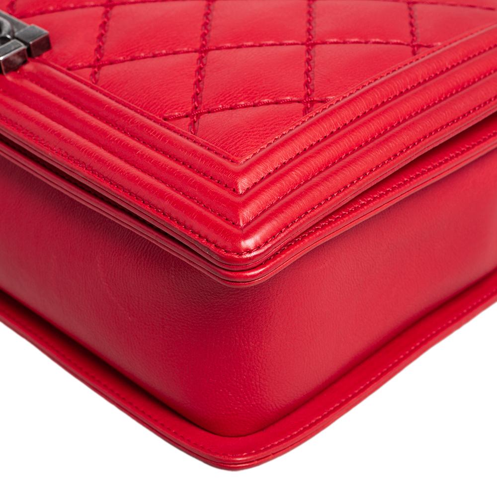 Chanel Rote gesteppte Ledertasche für Jungen 2