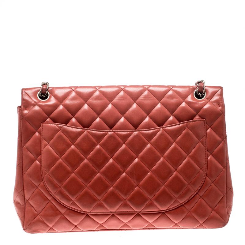 Chanel's Flap bags are the most iconic handbags. The classic single flap bag is crafted from leather and features the iconic quilted pattern. It has a double chain and leather interwoven strap along with the CC twist lock closure in gold tone. The