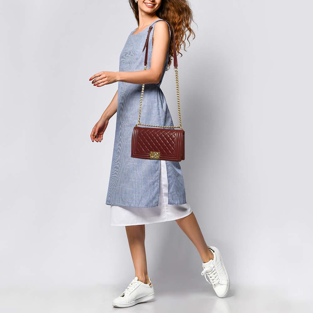 Designer bags are ideal companions for ample occasions Here we have a fashion meets functionality piece crafted with precision. It has been equipped with a well sized interior that can easily fit all your essentials.