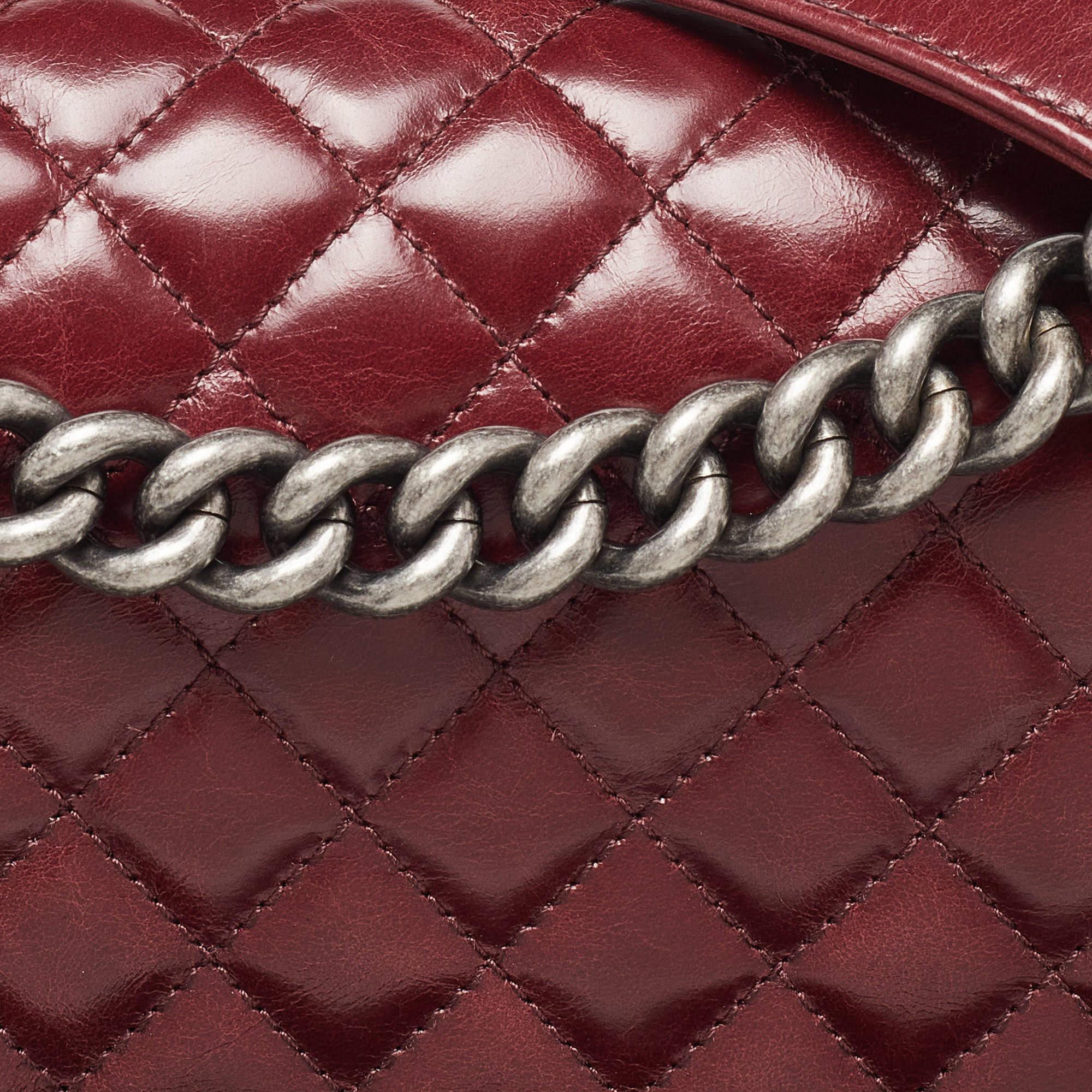 Chanel Red Quilted Leather Medium Interlaced Chained Boy Flap Bag For Sale 4