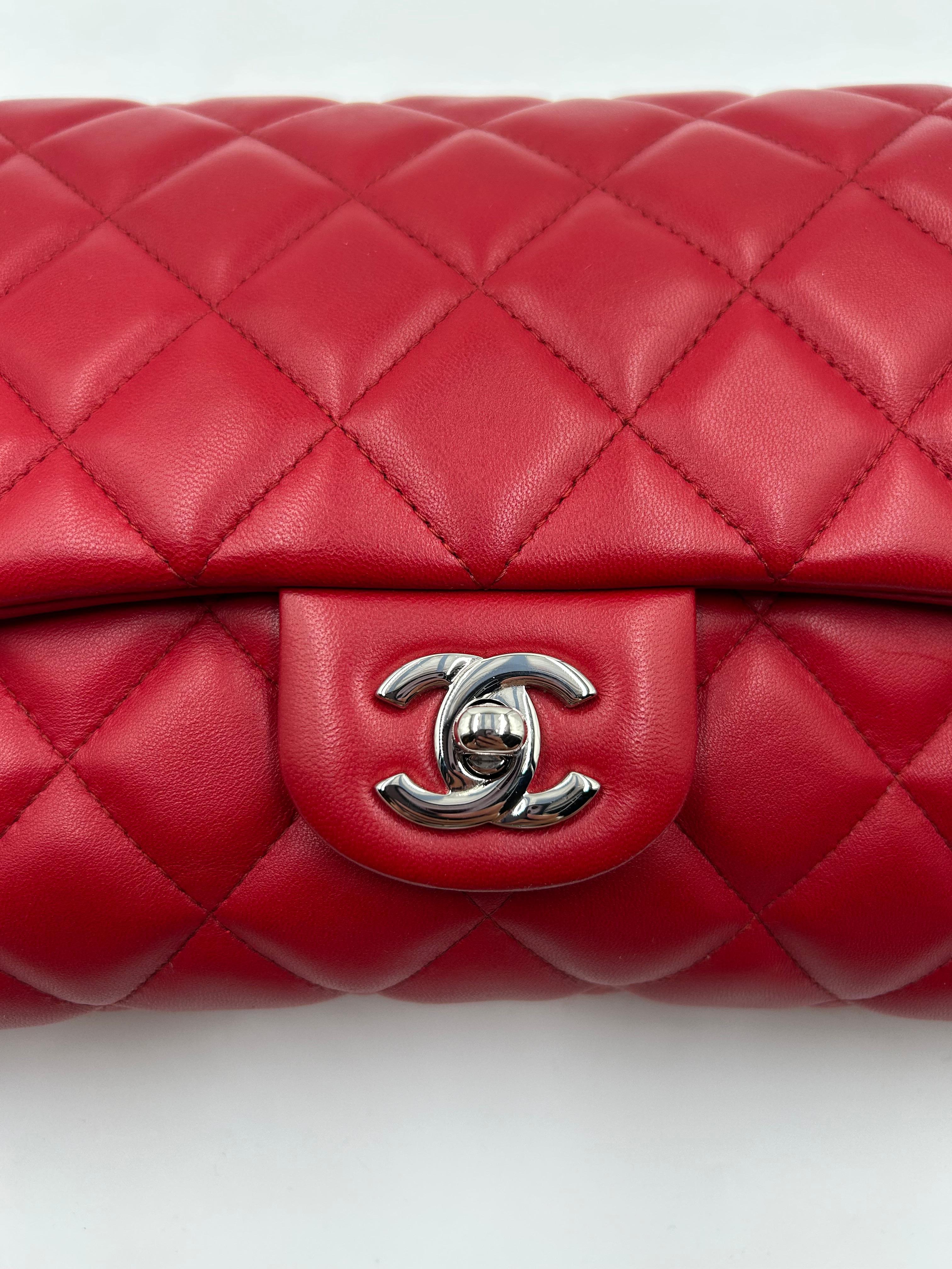 Chanel Rotes gestepptes Leder Neue Clutch Tasche 2013 im Angebot 4