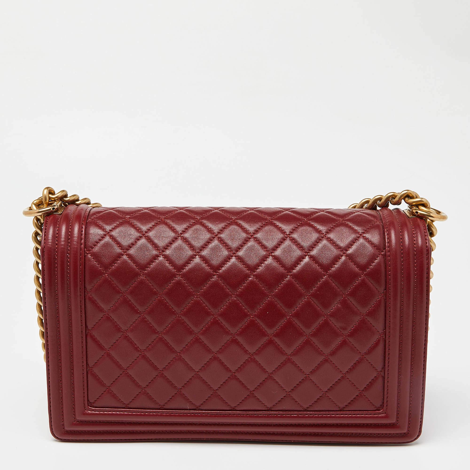 Chanel Red Quilted Leather New Medium Boy Shoulder Bag For Sale 4