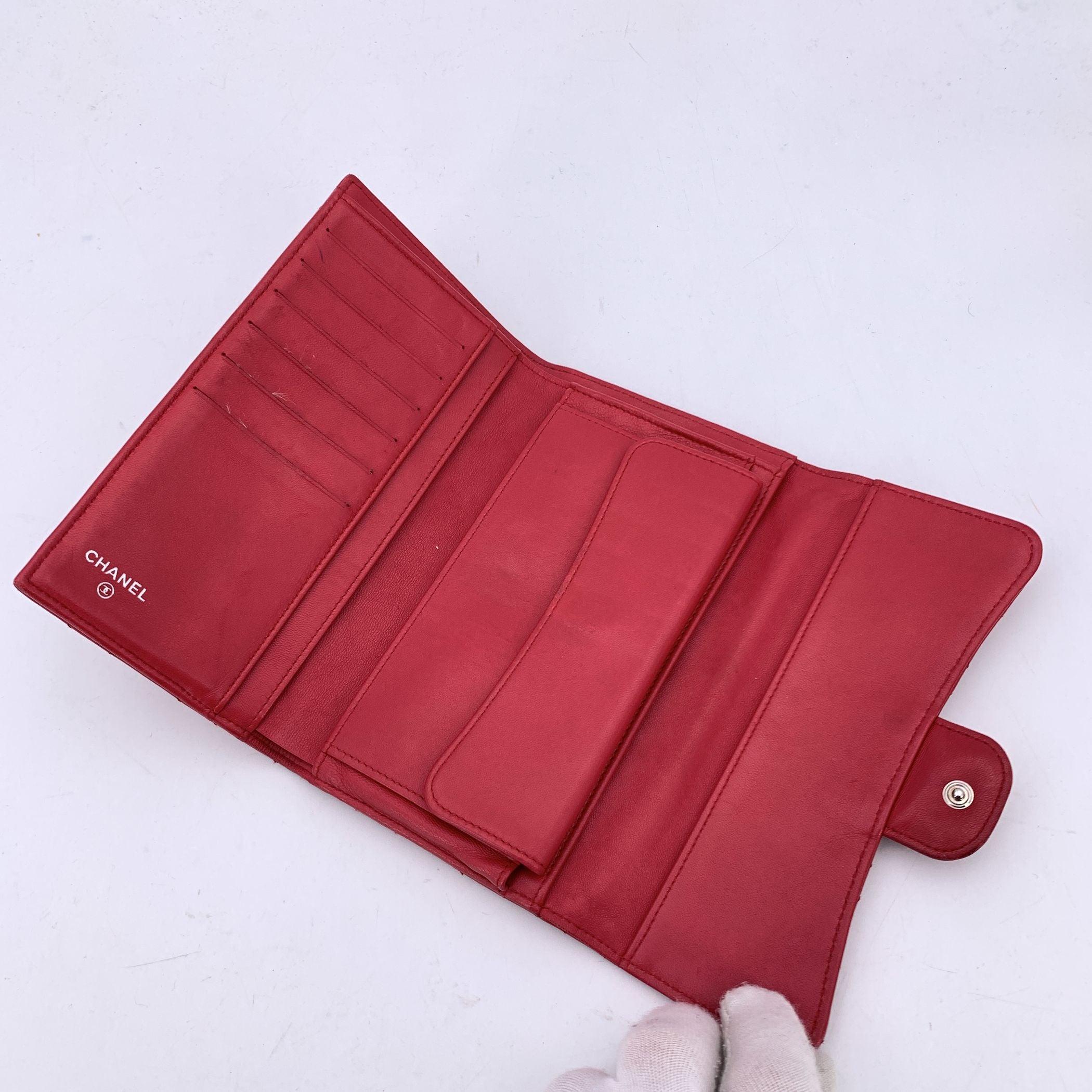 Chanel Red Quilted Leather Timeless Classic Continental Flap Wallet For Sale 2