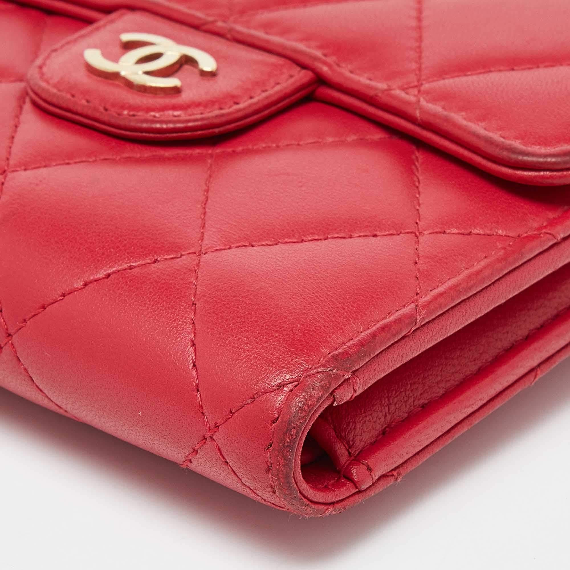 Chanel Red Quilted Leather Trifold CC Wallet 5