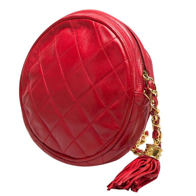 Chanel Red Quilted Leather Vintage Round Crossbody Bag For Sale at