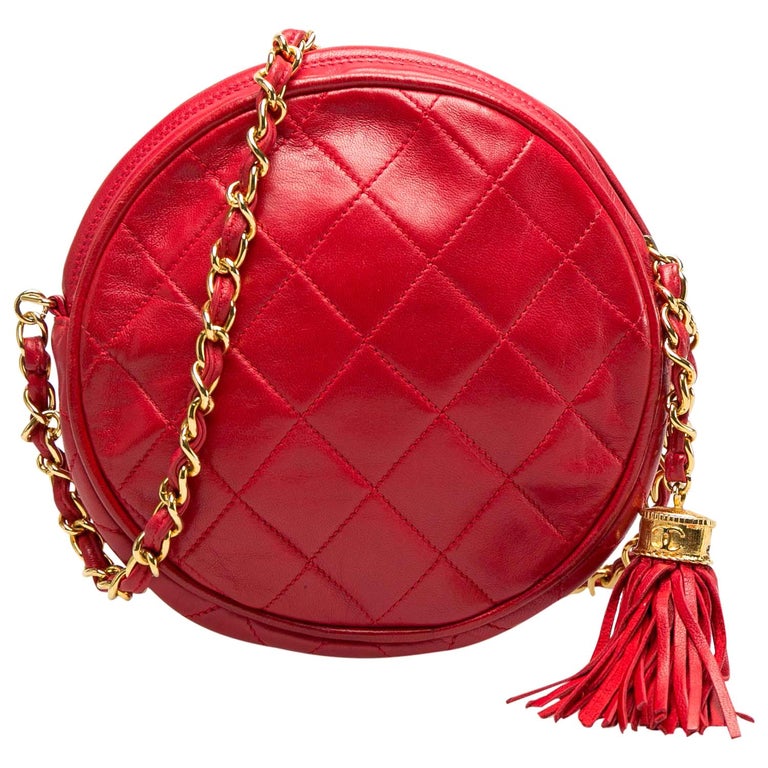 Chanel Red Quilted Leather Vintage Round Crossbody Bag For Sale at 1stDibs