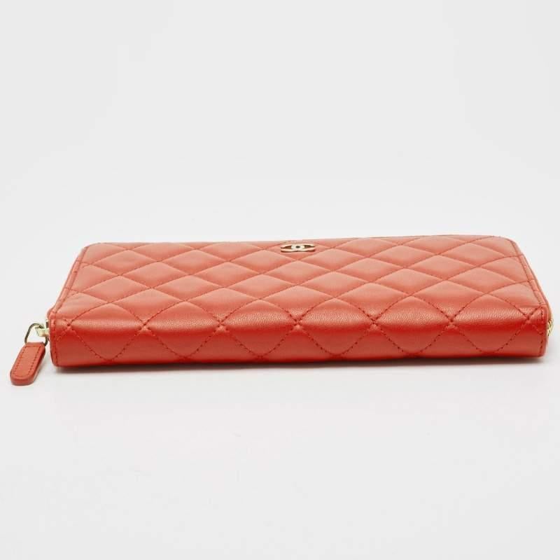 Women's Chanel Red Quilted Leather Zip Around Organizer Wallet For Sale