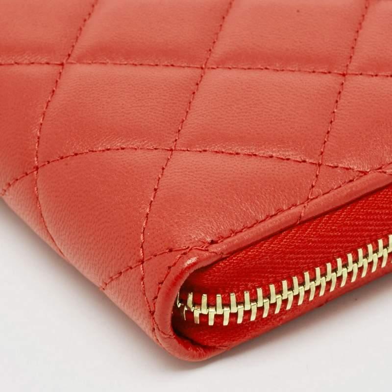 Chanel Red Quilted Leather Zip Around Organizer Wallet For Sale 2