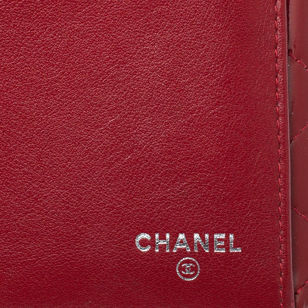 Chanel Red Quilted Patent Leather CC Brilliant Wallet 5