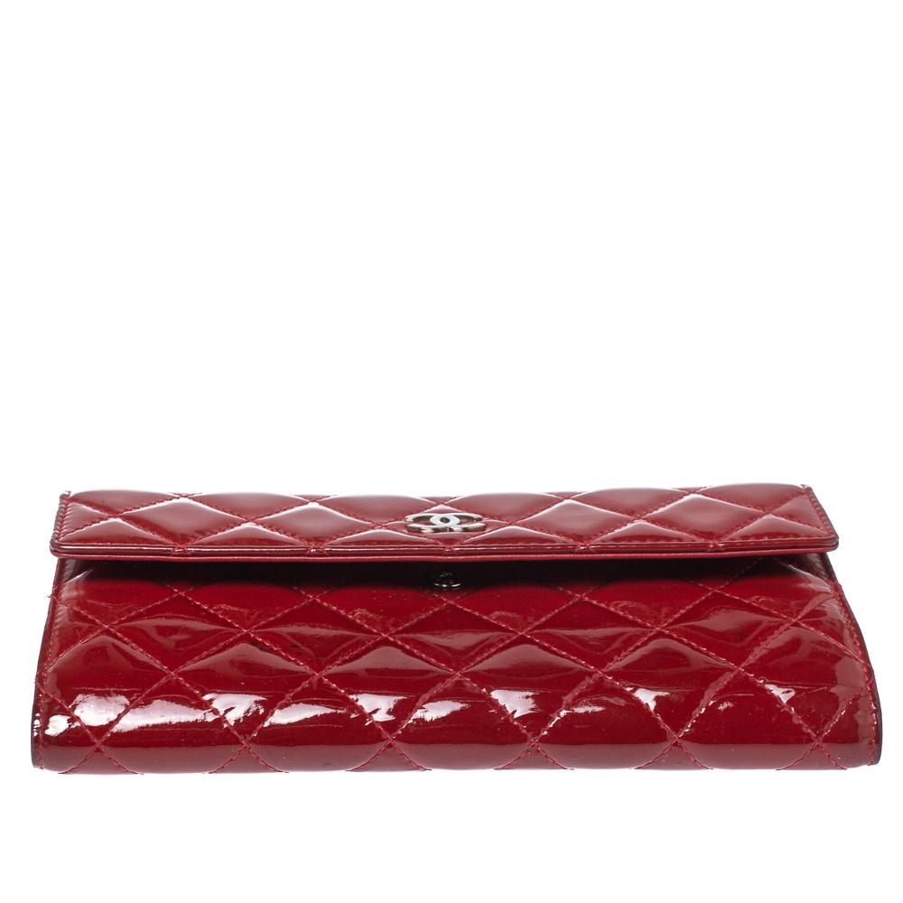 Brown Chanel Red Quilted Patent Leather CC Brilliant Wallet